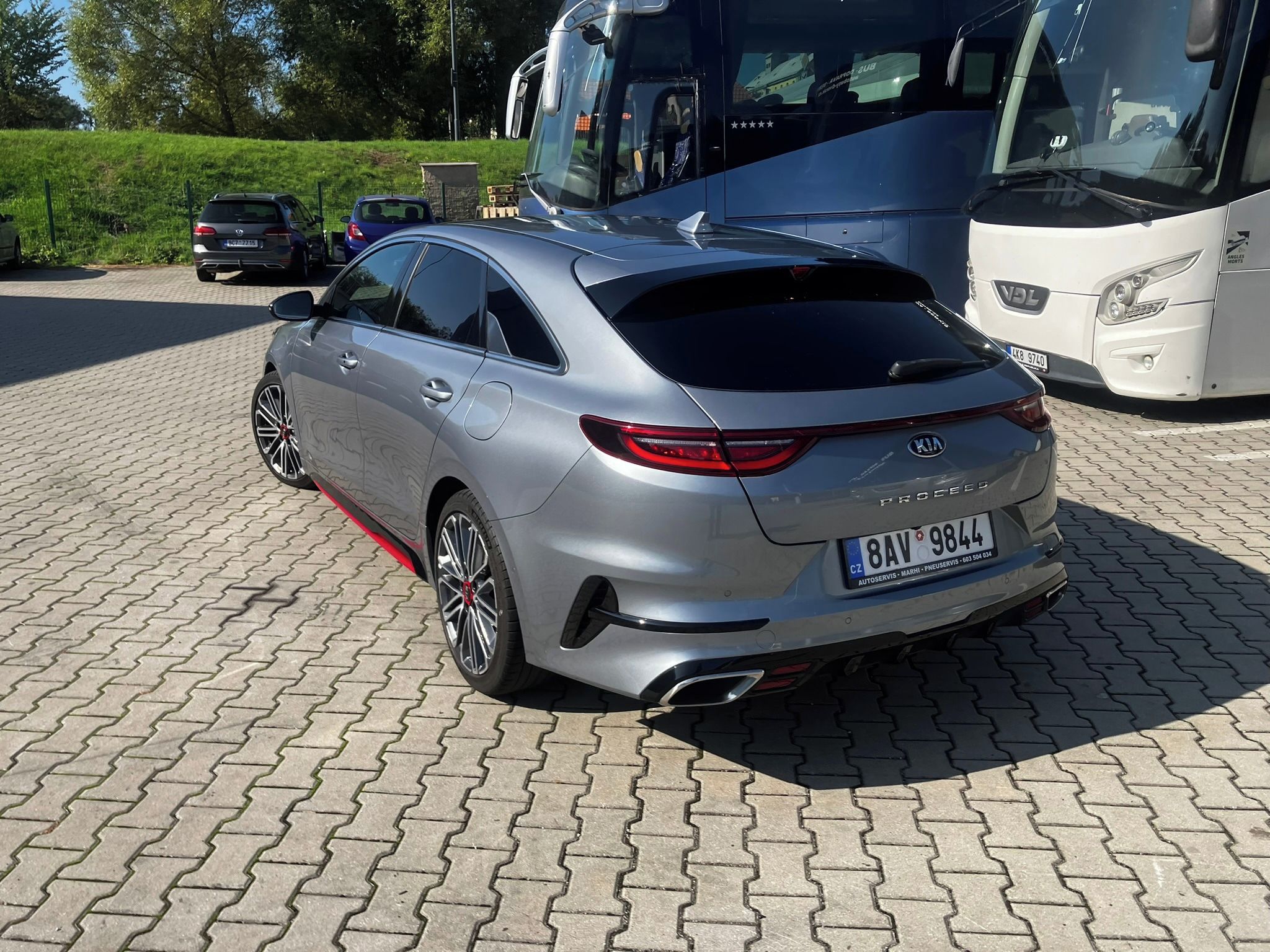 Kia ProCeed, 1,6 TGDi - servisováno - fotka 5