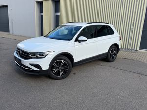 Volkswagen Tiguan, 2.0TDi 4x4! WEBASTO! IQ Light
