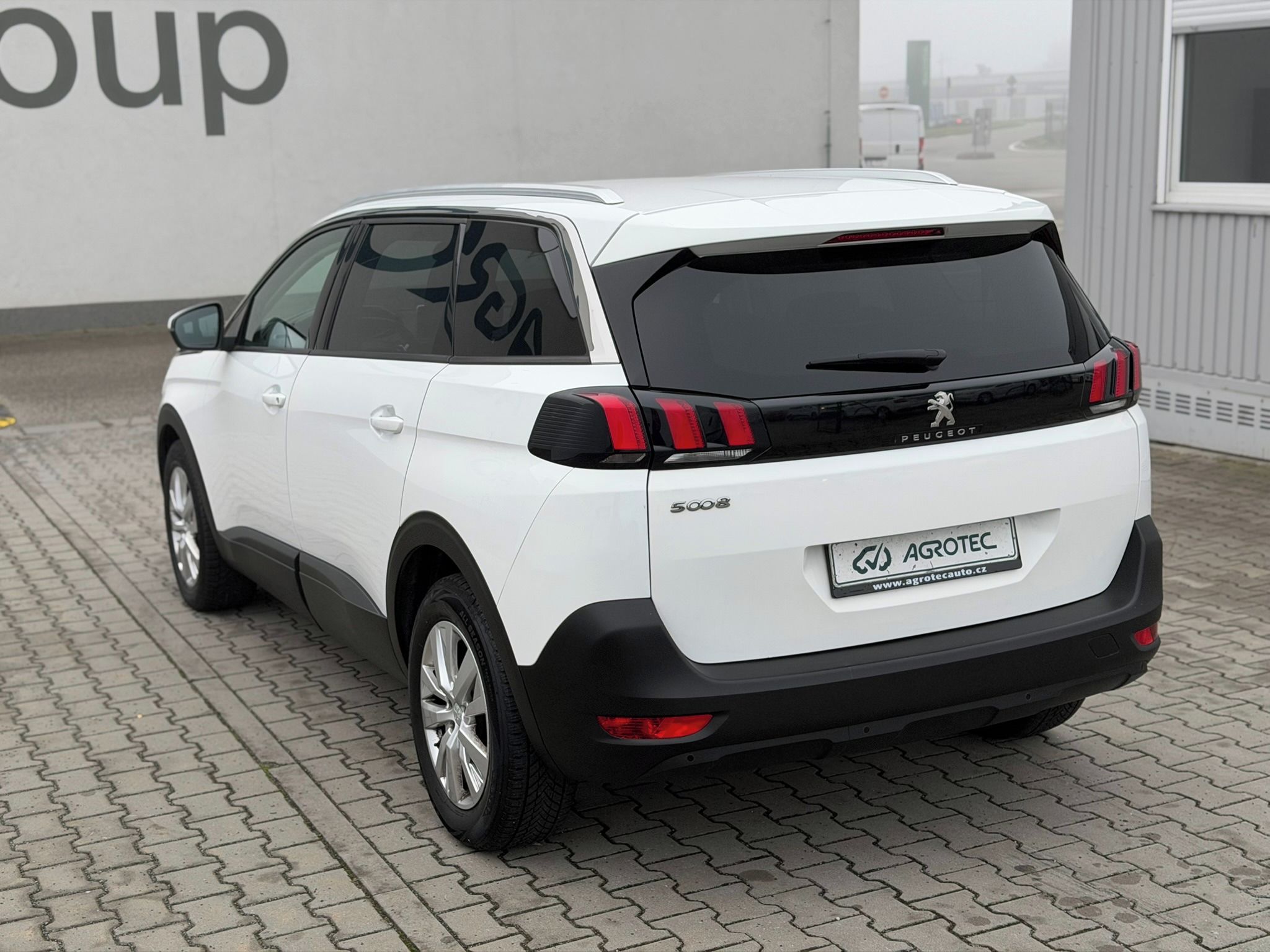 Peugeot 5008, 1.6 THP 121 kW Allure - fotka 5