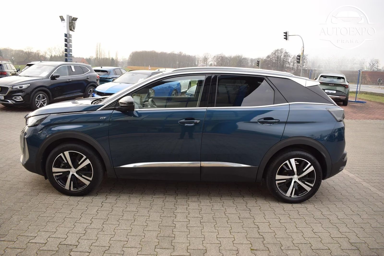 Peugeot 3008, Hybrid 145 GT LED/Navi/SHZ/ACC - fotka 3