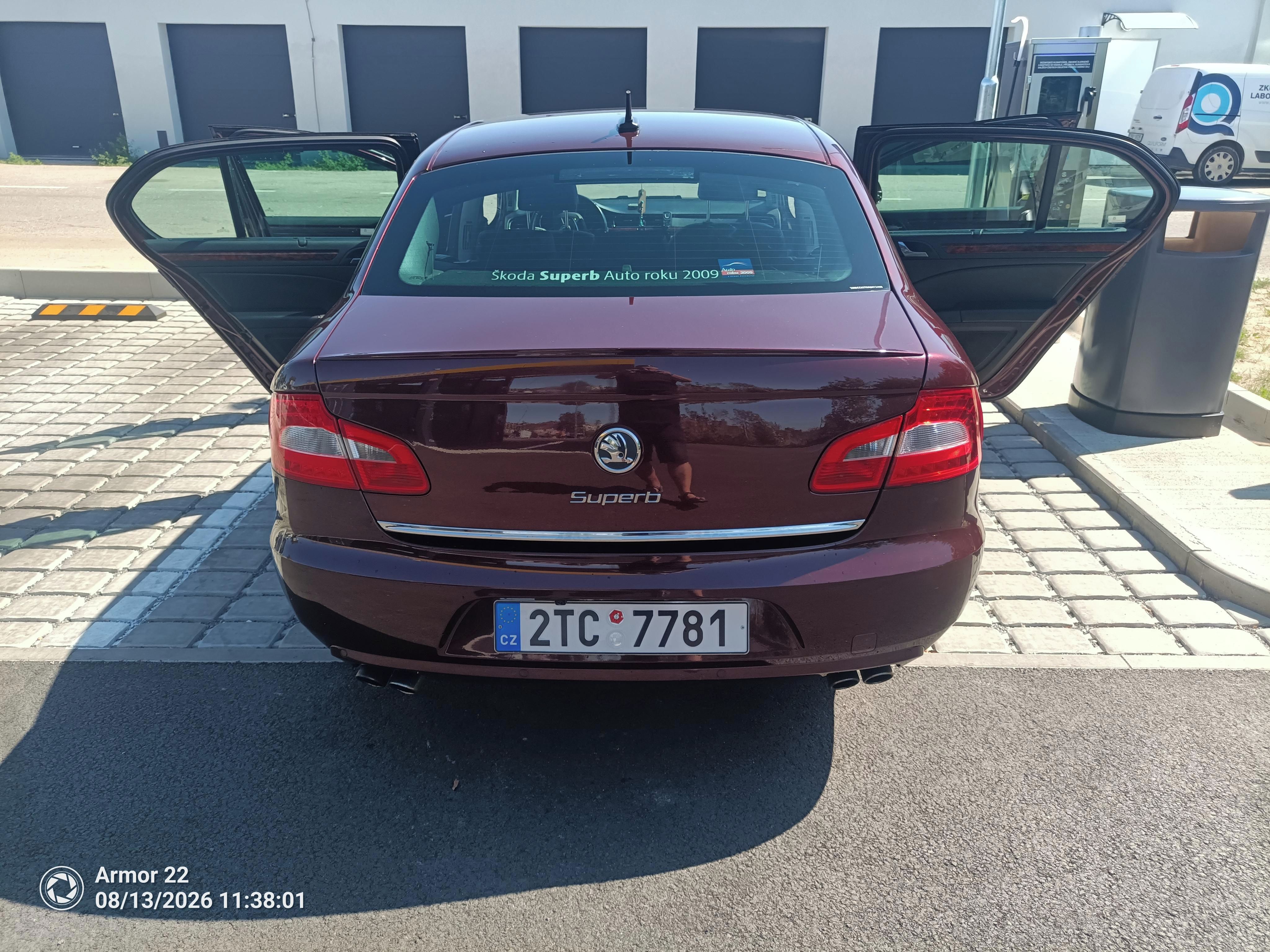 Škoda Superb, Super 2 3,6l - fotka 4