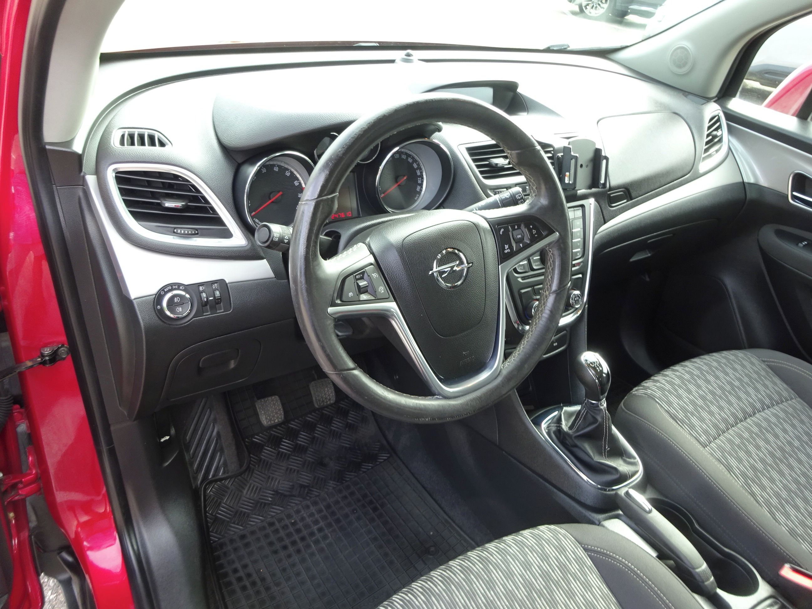 Opel Mokka, 1.6i (85 kw) 2.Majitel Koup.ČR - fotka 5