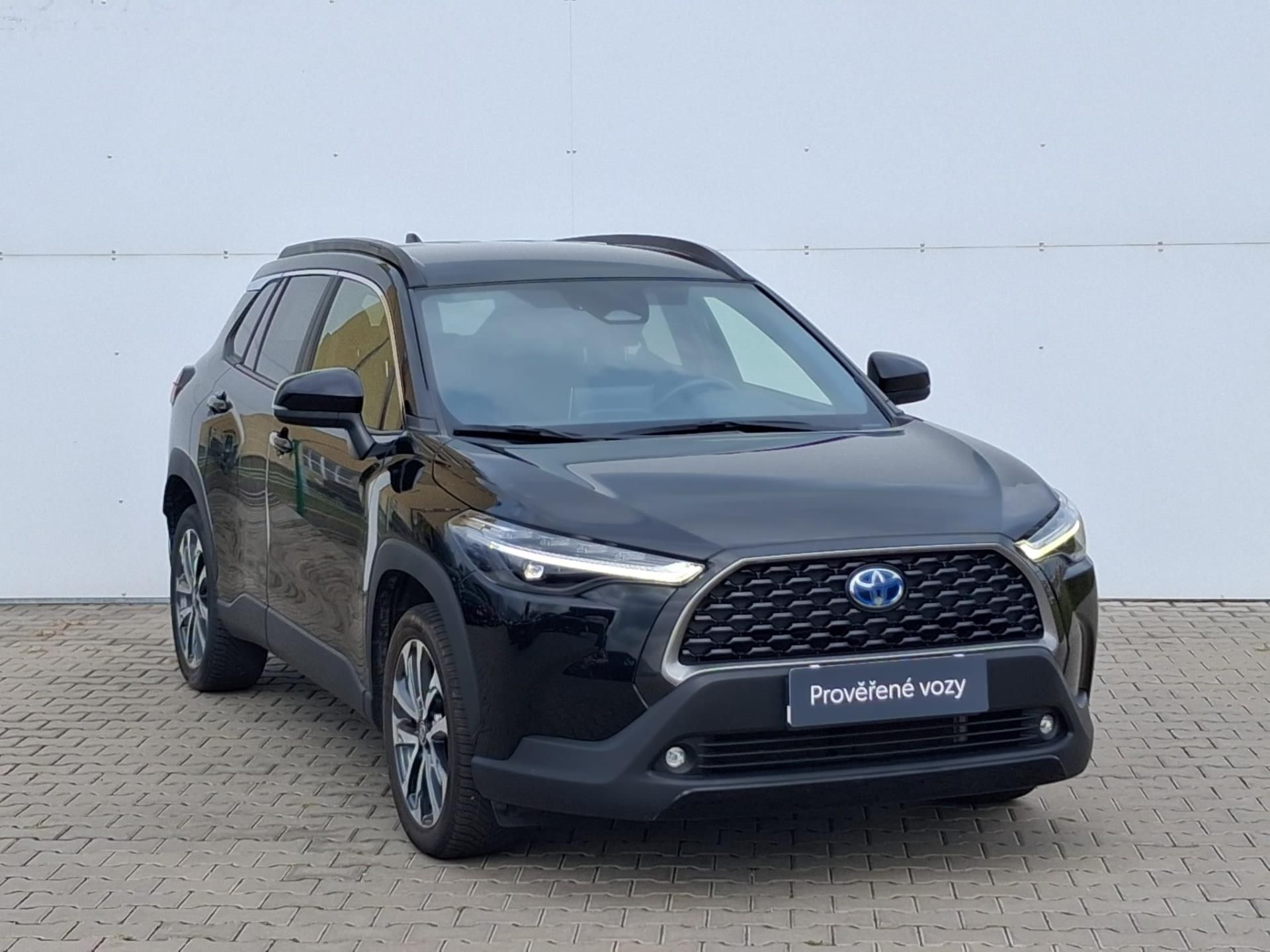Toyota Corolla Cross, 2.0 HSD e-CVT Style - fotka 6