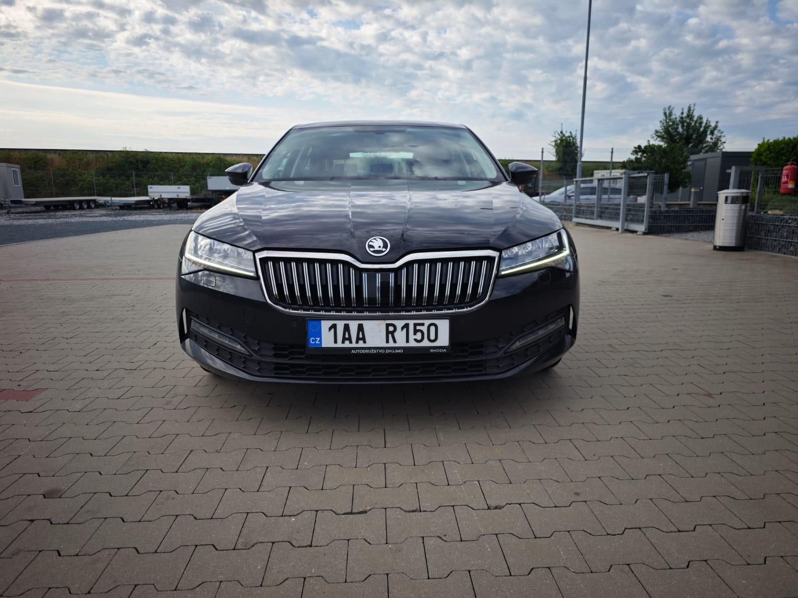 Škoda Superb - fotka 3