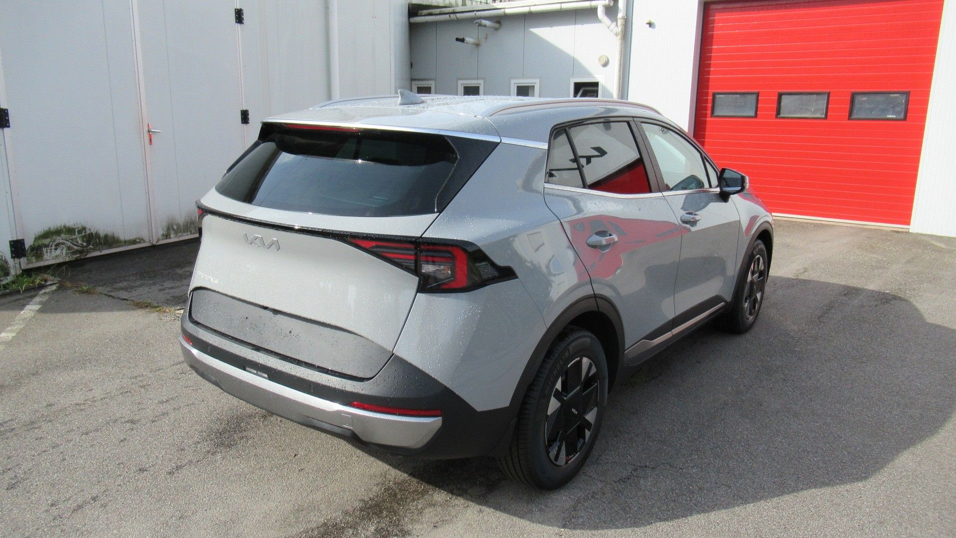 Kia Sportage, 1,6 T-GDi GPF 4x2 7DCT EXCLUSI - fotka 2