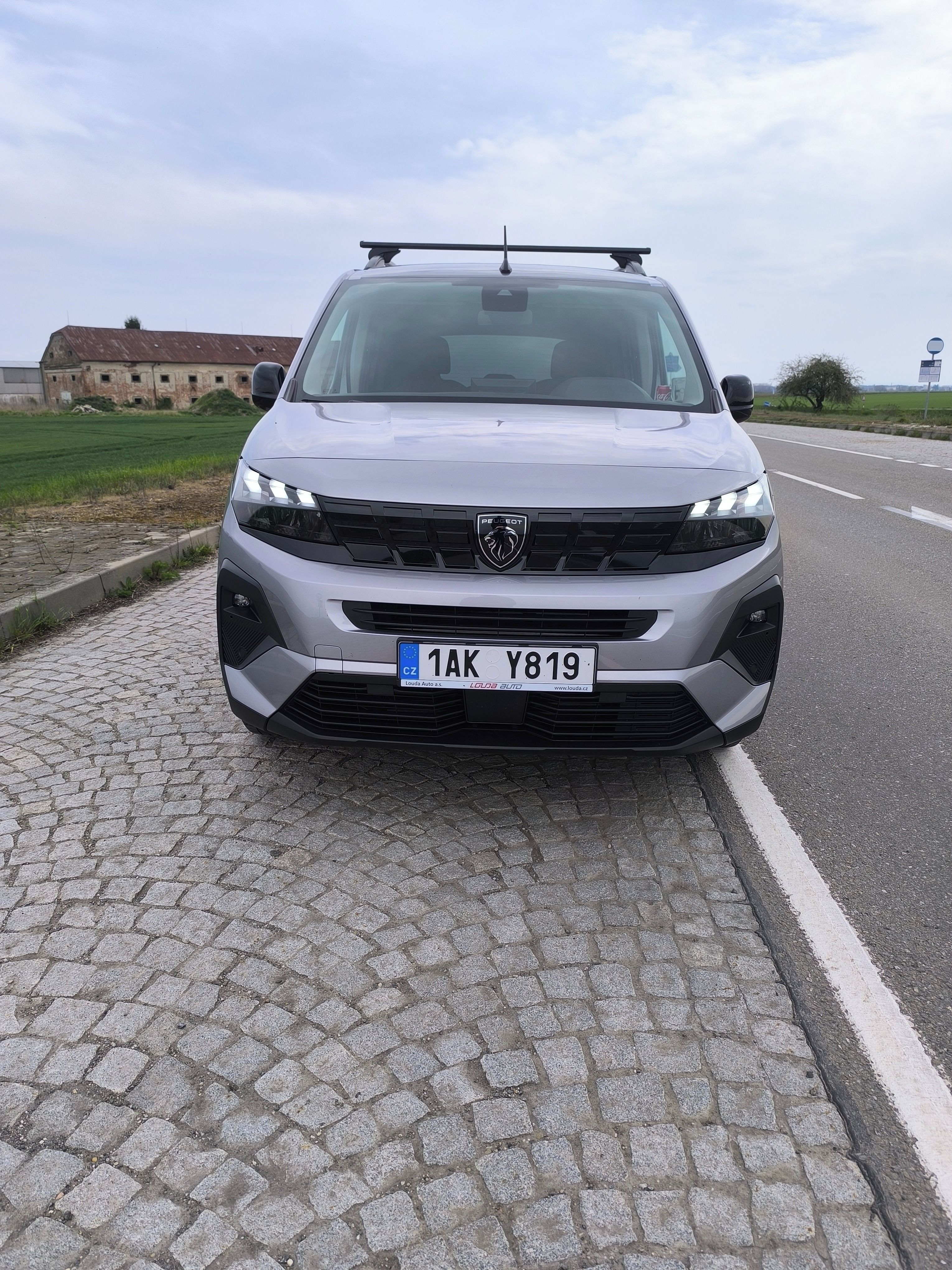 Peugeot Rifter, 1.5 HDI,96 KW/130 koni.7 mist - fotka 6