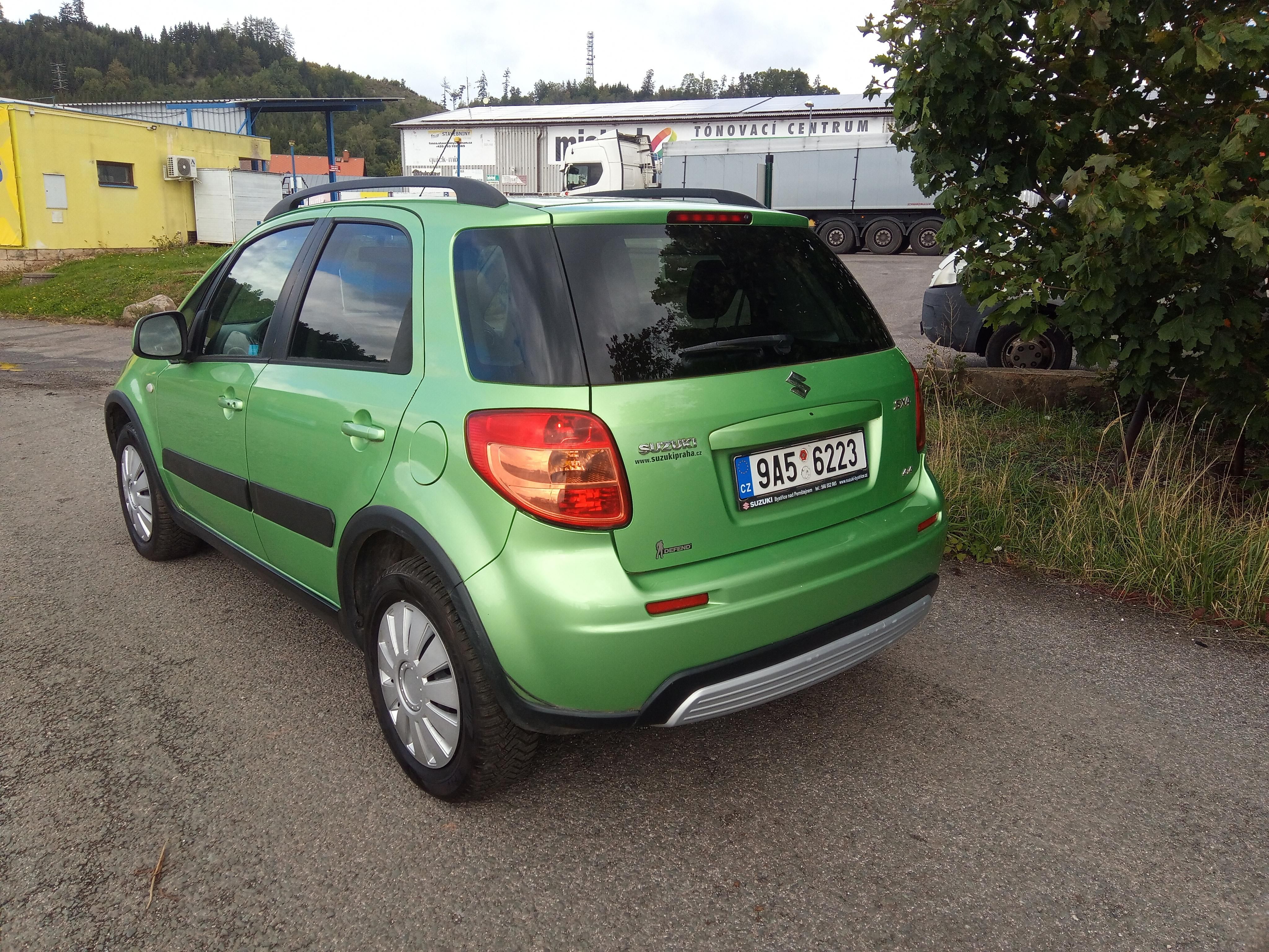 Suzuki SX4 - fotka 4