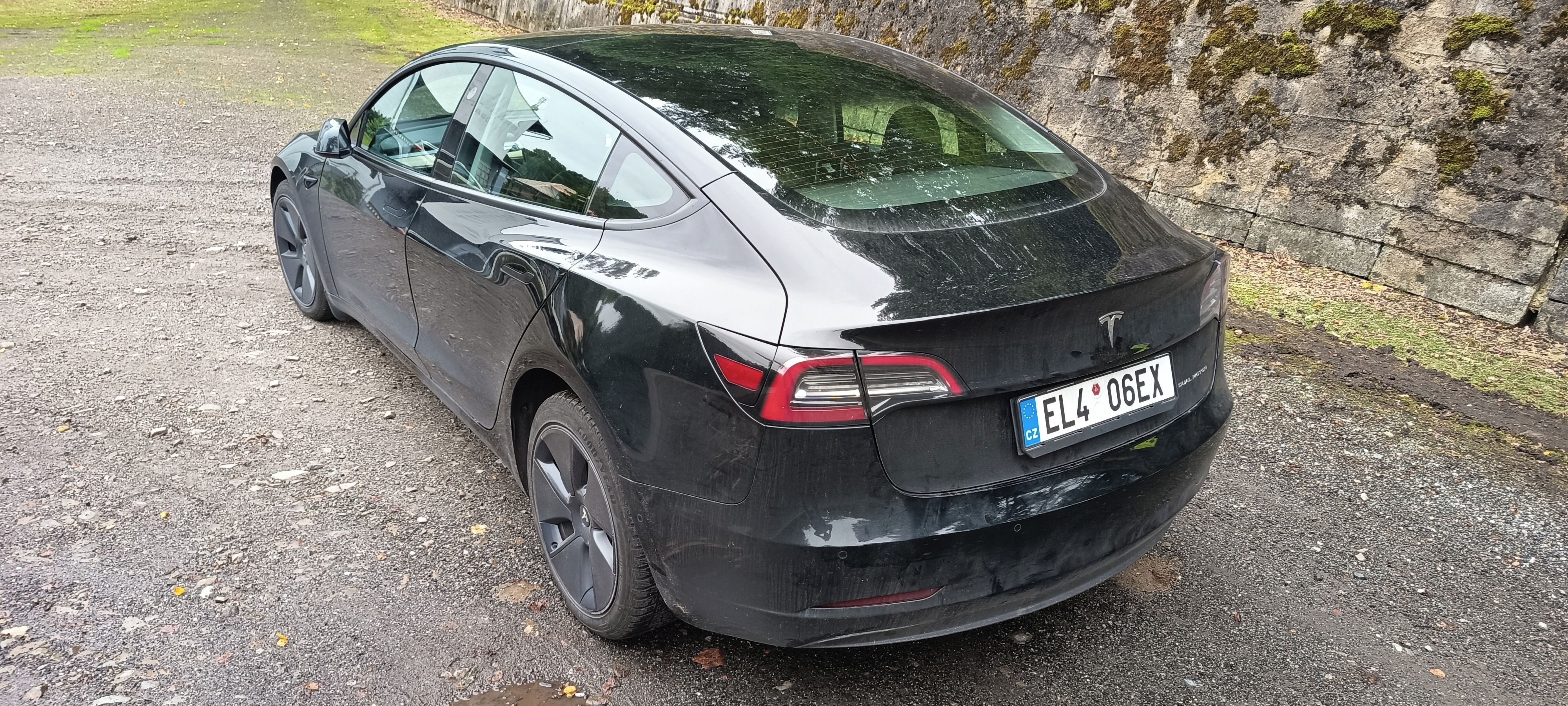 Tesla Model 3, Long range dual motor AMD - fotka 4
