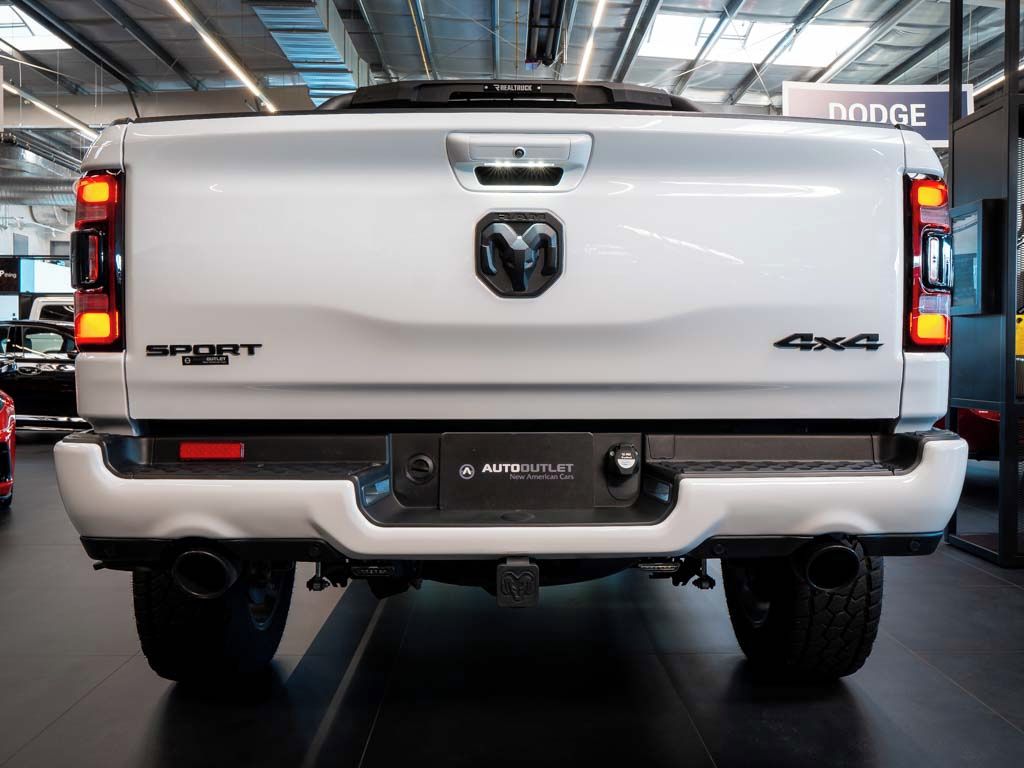 Dodge Ram, 5.7 HEMI V8 Sport Lift edition - fotka 4