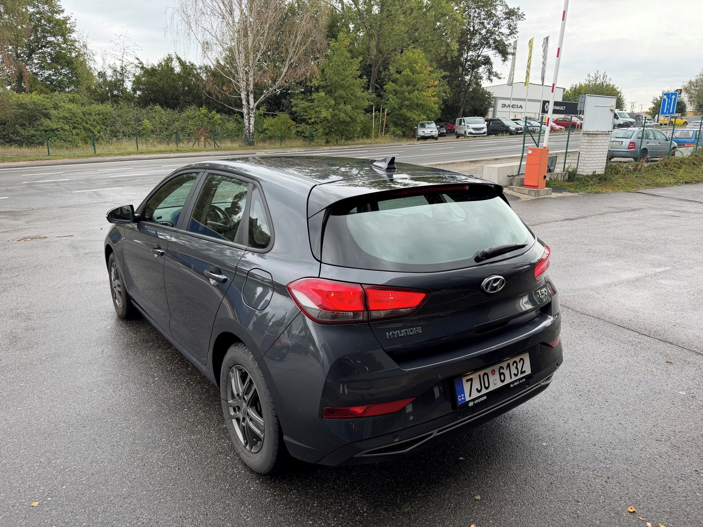 Hyundai i30, 1.5i 81kW COMFORT - fotka 3