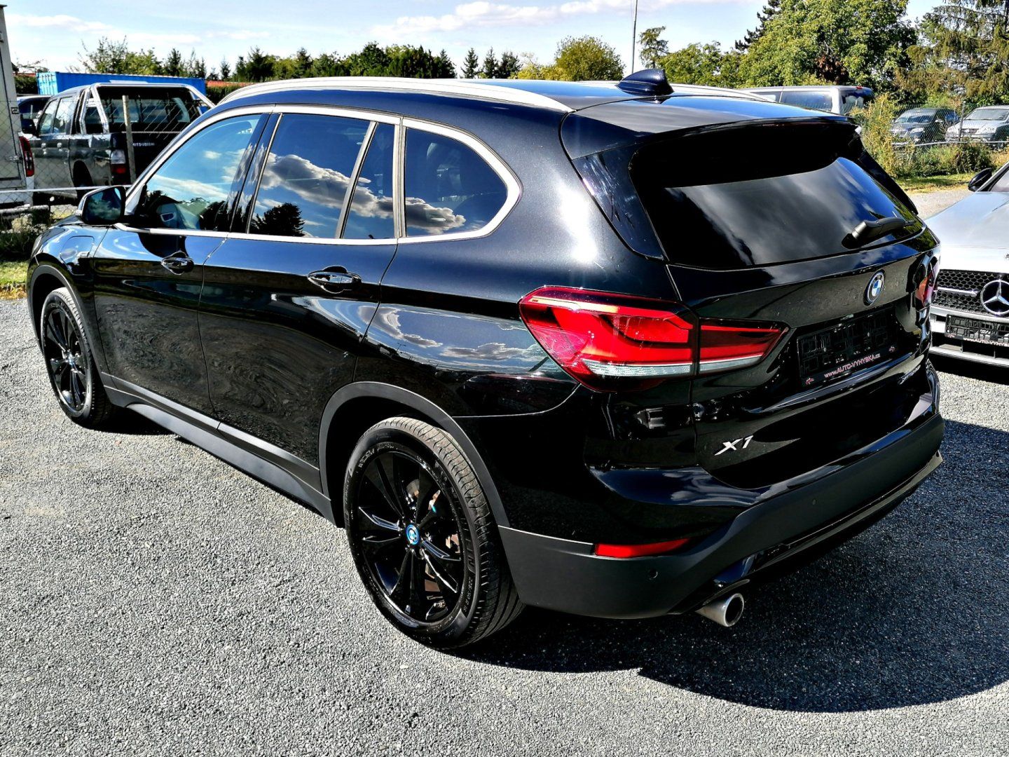 BMW X1, xDrive25e PHEV 162kW Plug in - fotka 4