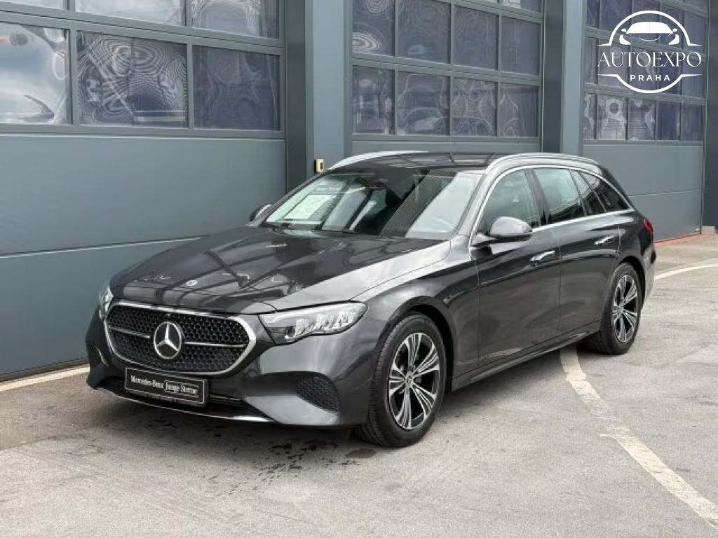 Mercedes-Benz Třídy E, 220d T AVANTGARDE *TAŽNÉ