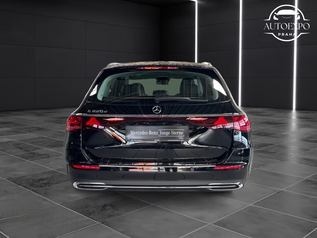 Mercedes-Benz Třídy E, 220d T Avantgarde/LED/Panorama - fotka 6