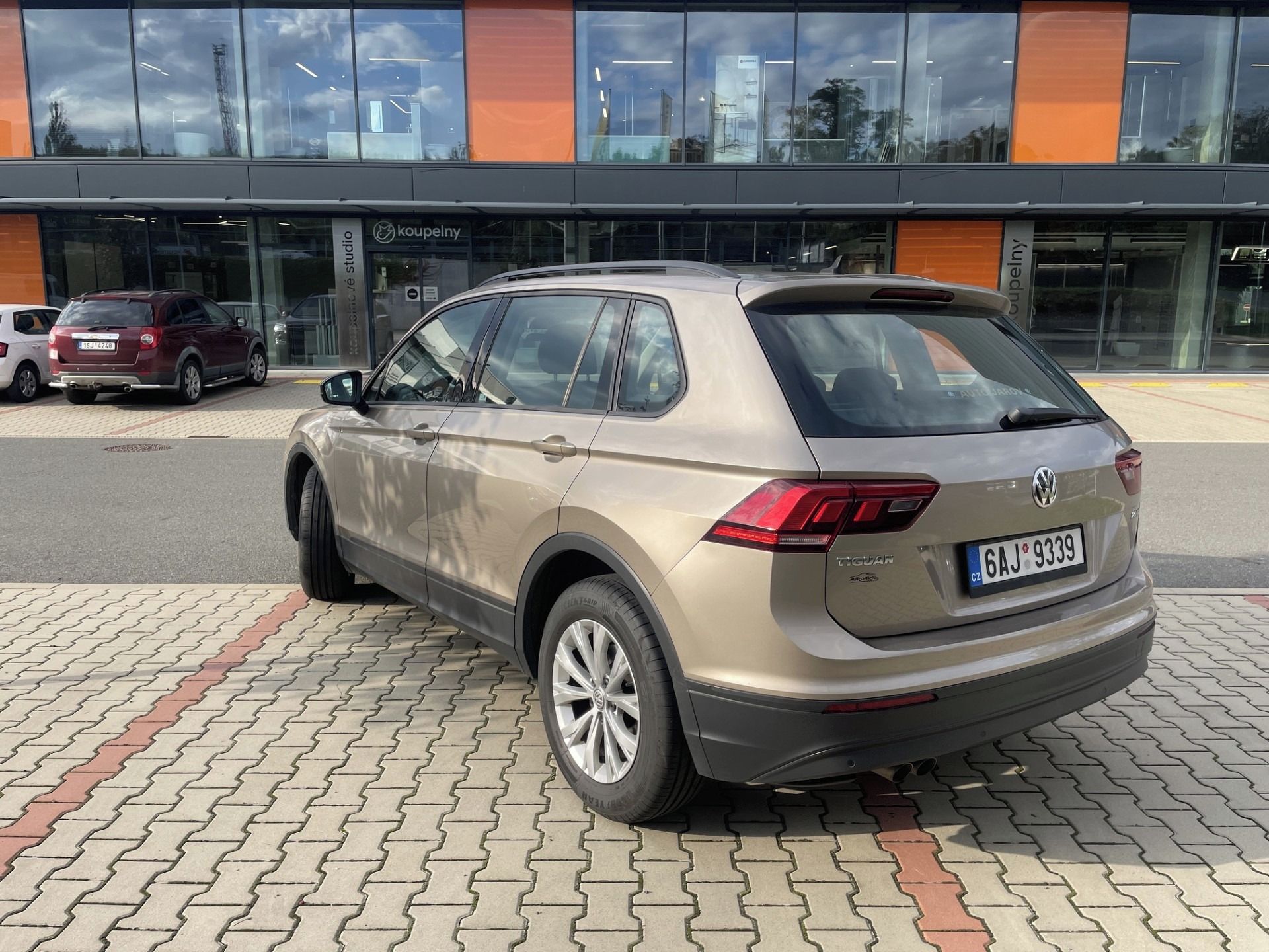 Volkswagen Tiguan, VW Tiguan 2.0 TDI-nehavarováno - fotka 4