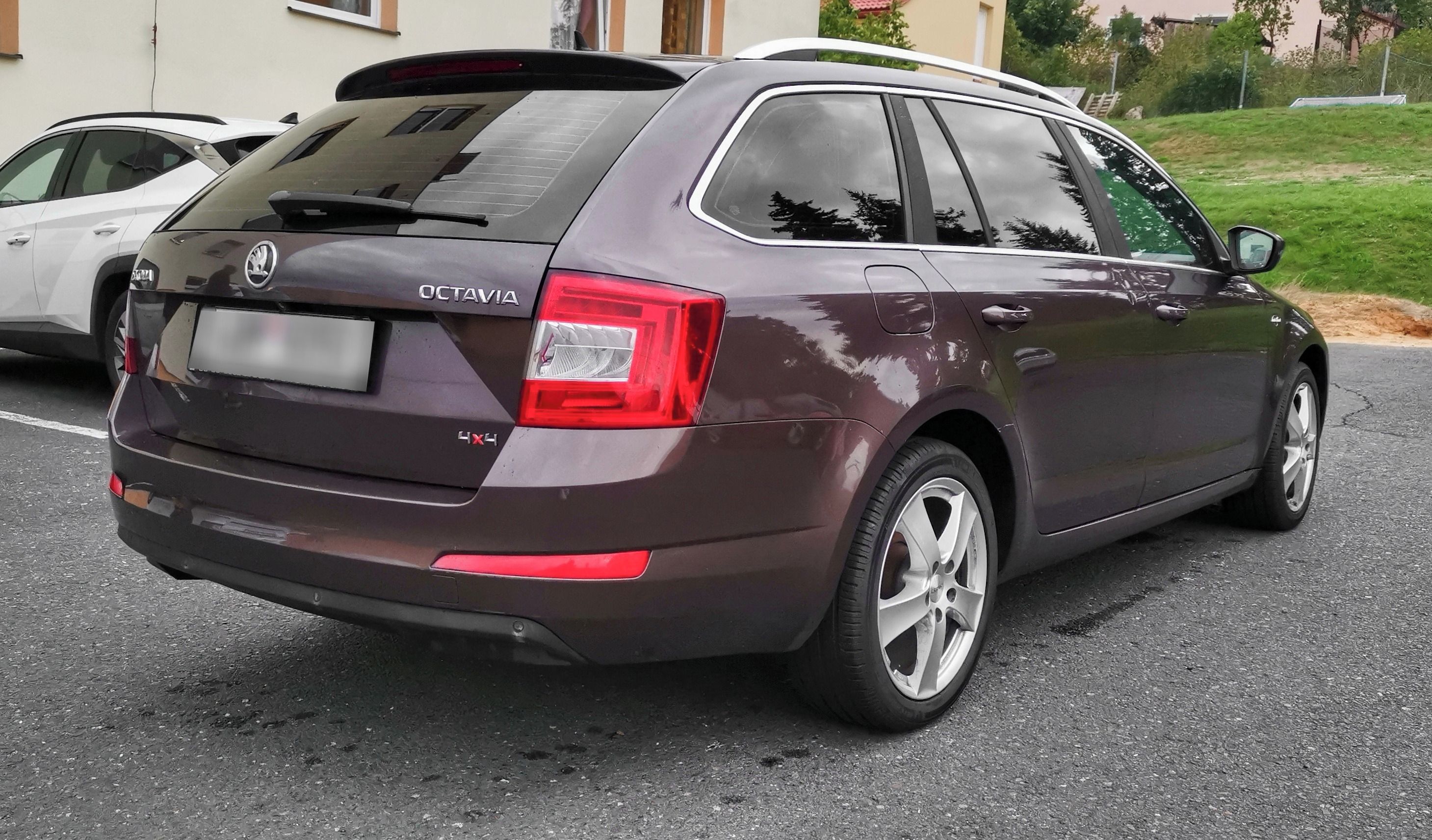 Škoda Octavia, Škoda Octavia III Combi4x4 L&K - fotka 2