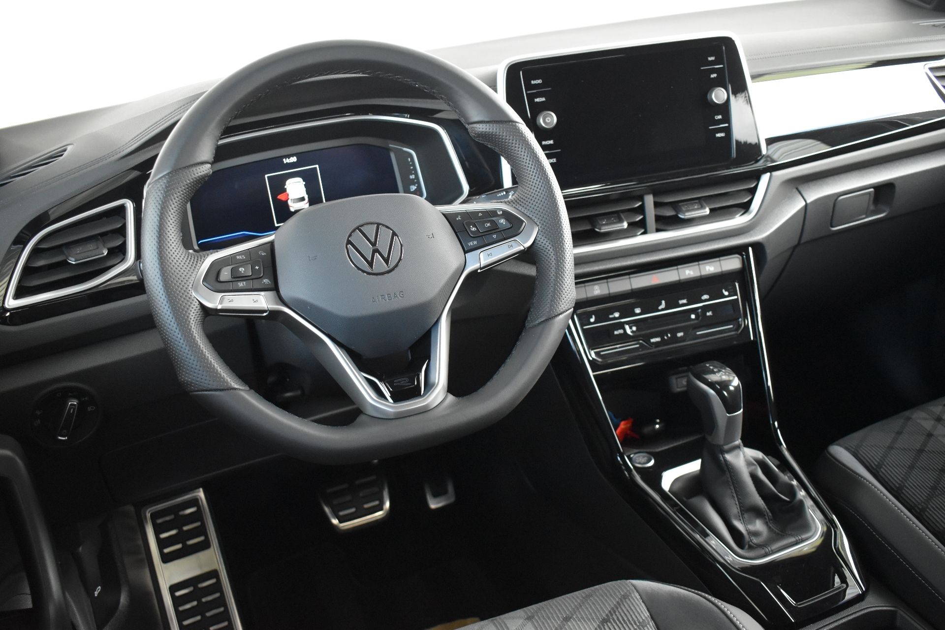 Volkswagen T-Roc, R-Line 1.5TSI 110kW DSG - fotka 5