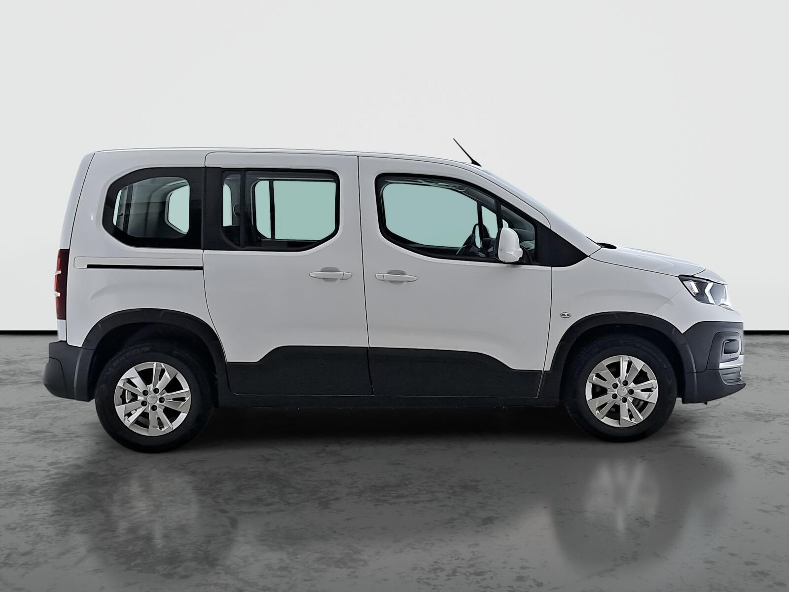 Peugeot Rifter, 1.5 BlueHDi, Active, 5Míst - fotka 6