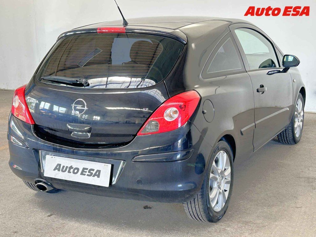 Opel Corsa, 1.2i,1.maj,Tempomat - fotka 4