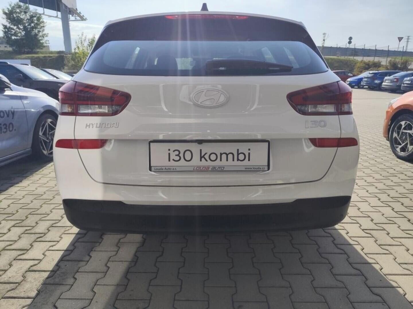 Hyundai i30, WG PD PE GO Czech! 1,0 T-GDI 8 - fotka 4