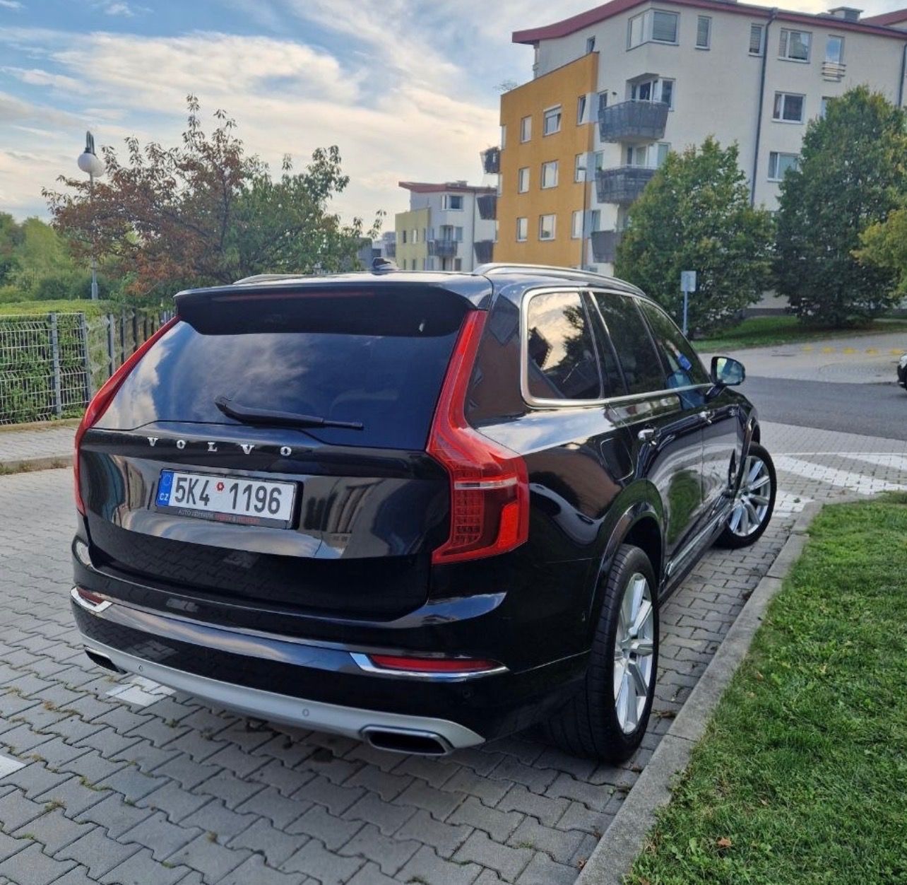 Volvo XC90 - fotka 2