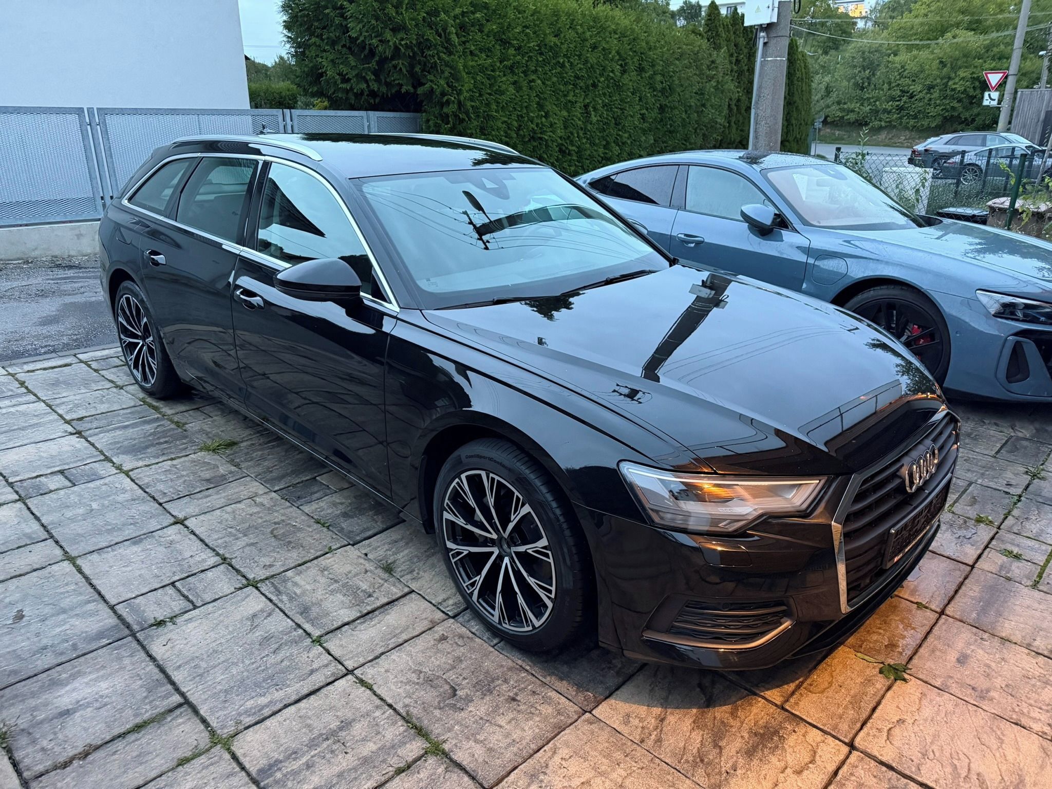 Audi A6 Avant, Rozvody, Setrvačník, Kamera - fotka 2