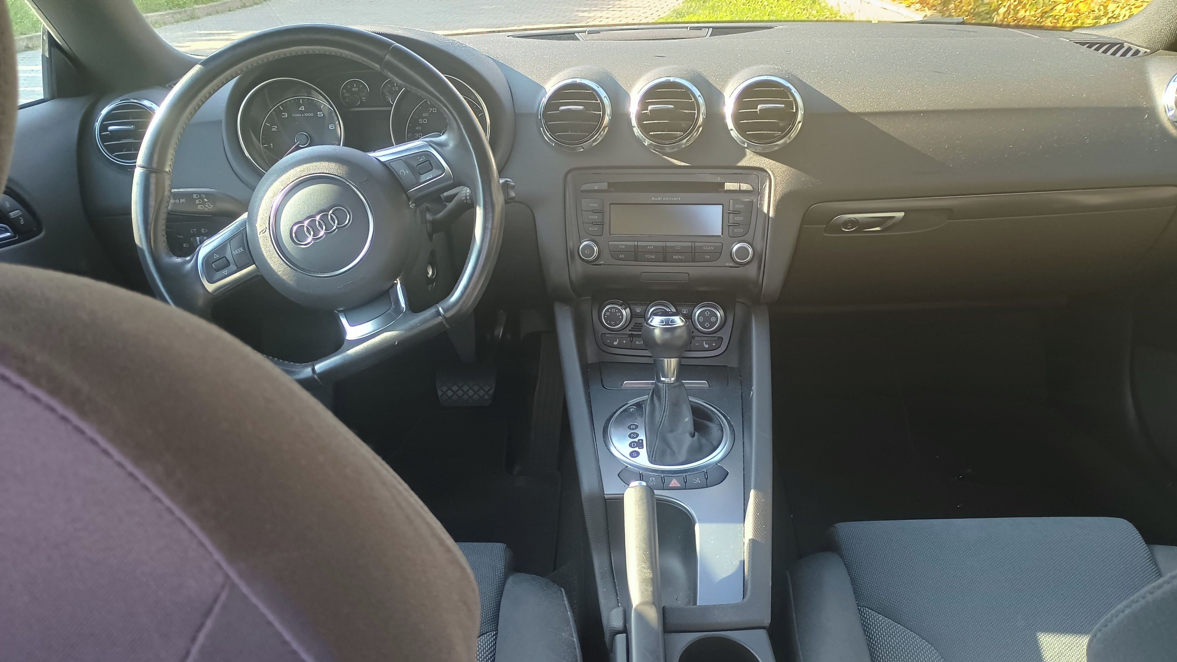 Audi TT, 2.0 TFSI 155 kW - radost řídit - fotka 6