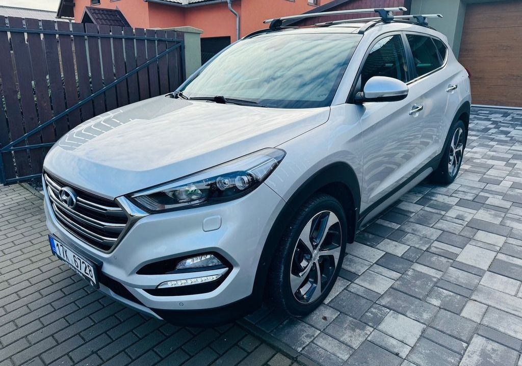 Hyundai Tucson, 2.0CRDi 4WD at PREMIUM