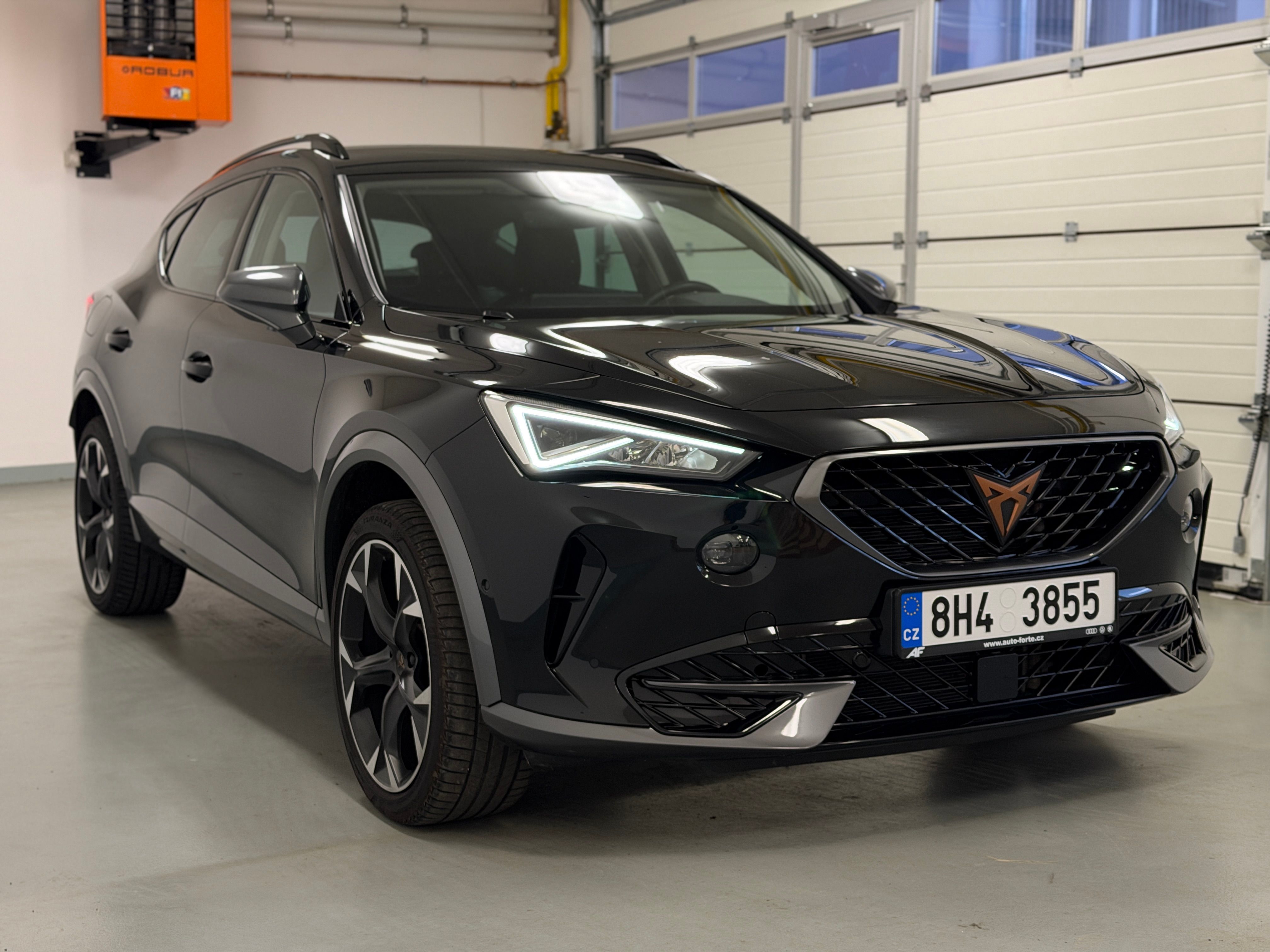Cupra Formentor, 1,5TSI 110KW DSG 1Maj TAŽNÉ - fotka 4