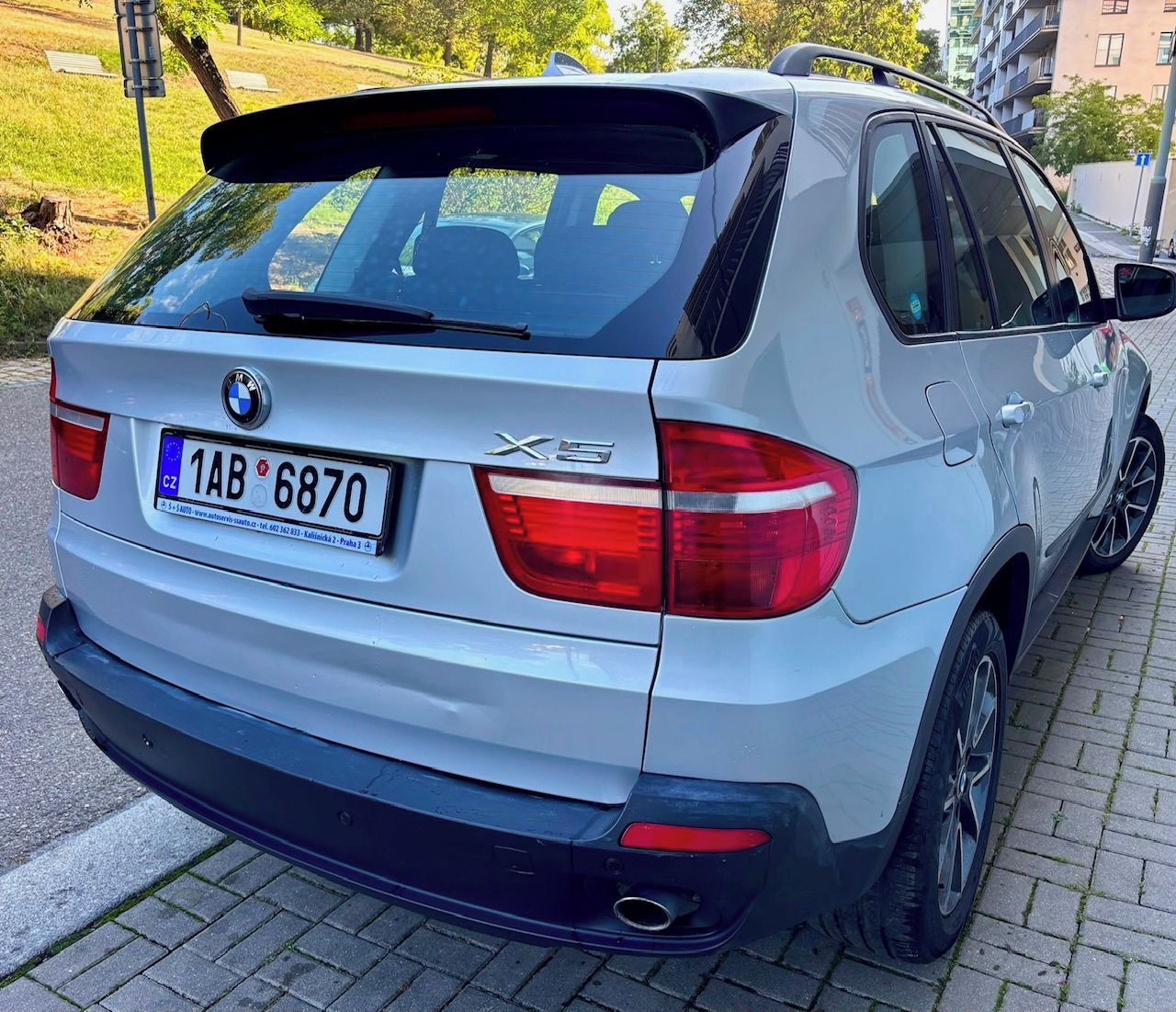 BMW X5, xDrive, 173 kw - fotka 3