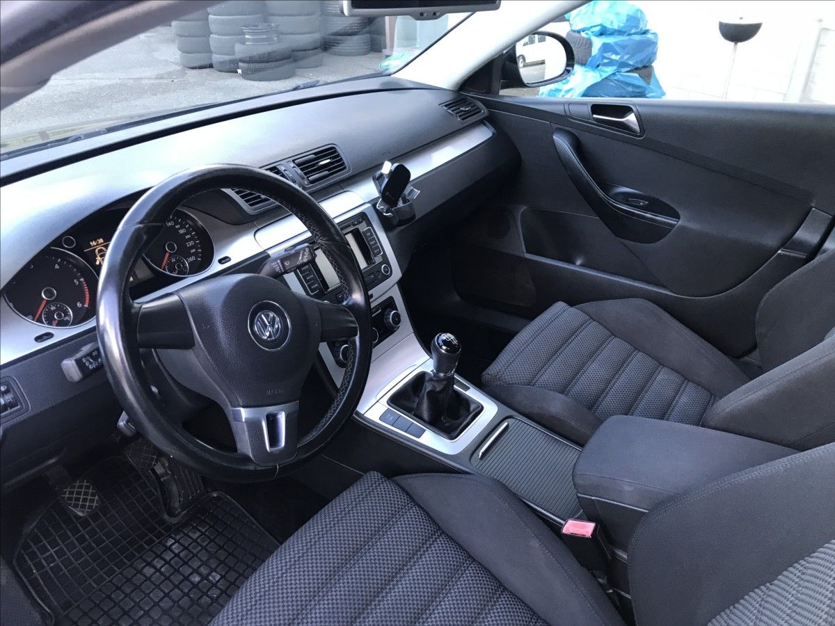 Volkswagen Passat Variant, 2,0 TDi 103kW - fotka 6