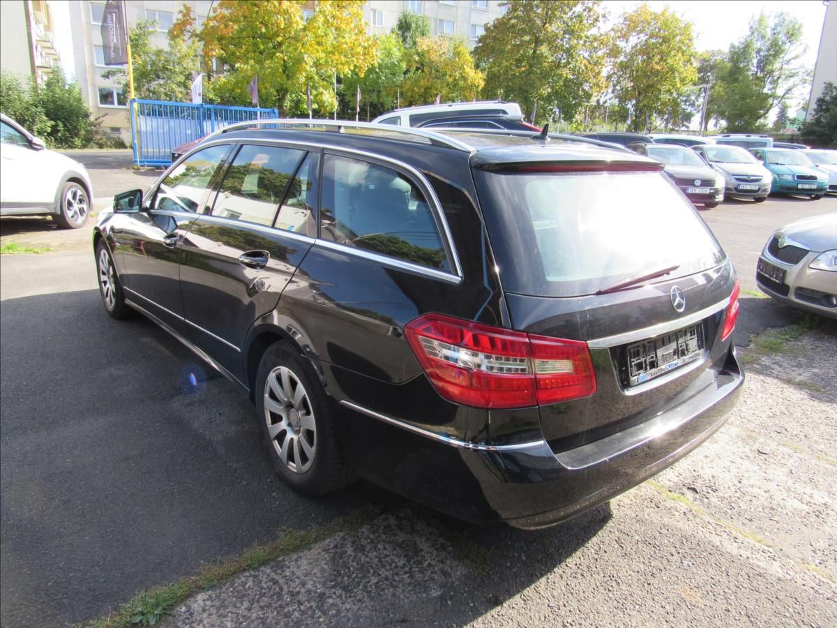 Mercedes-Benz Třídy E, 2,1 E 250 CDI 150kW Avantgarde - fotka 6