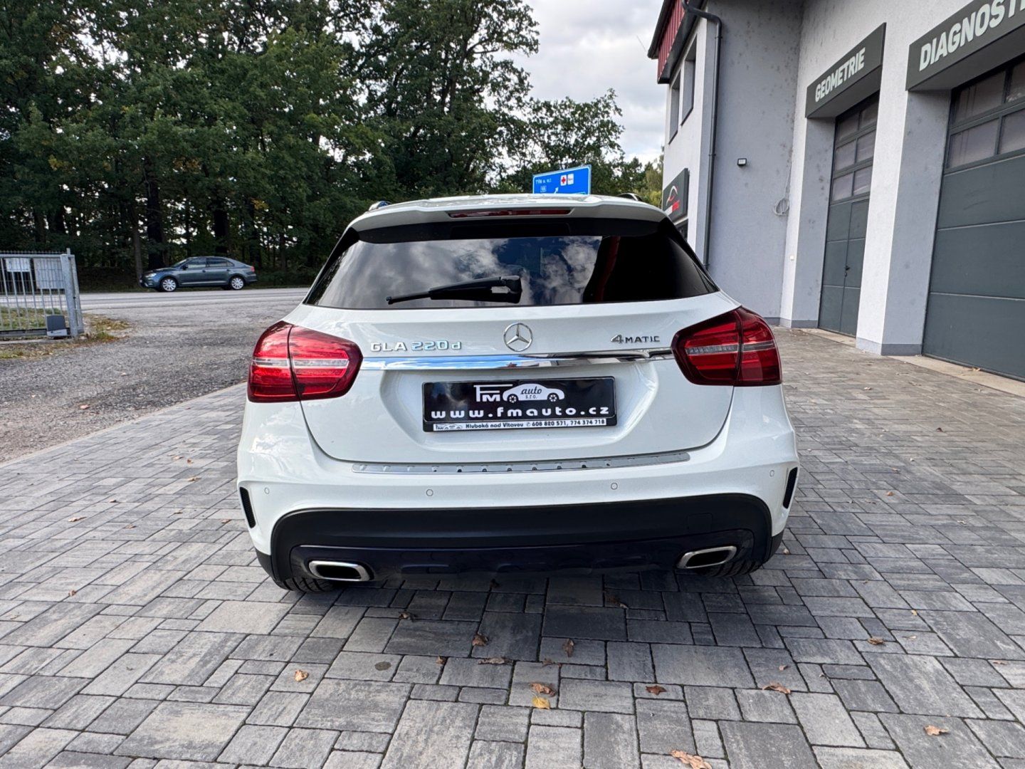 Mercedes-Benz GLA, 220CDI 4-MATIC AMG - fotka 6