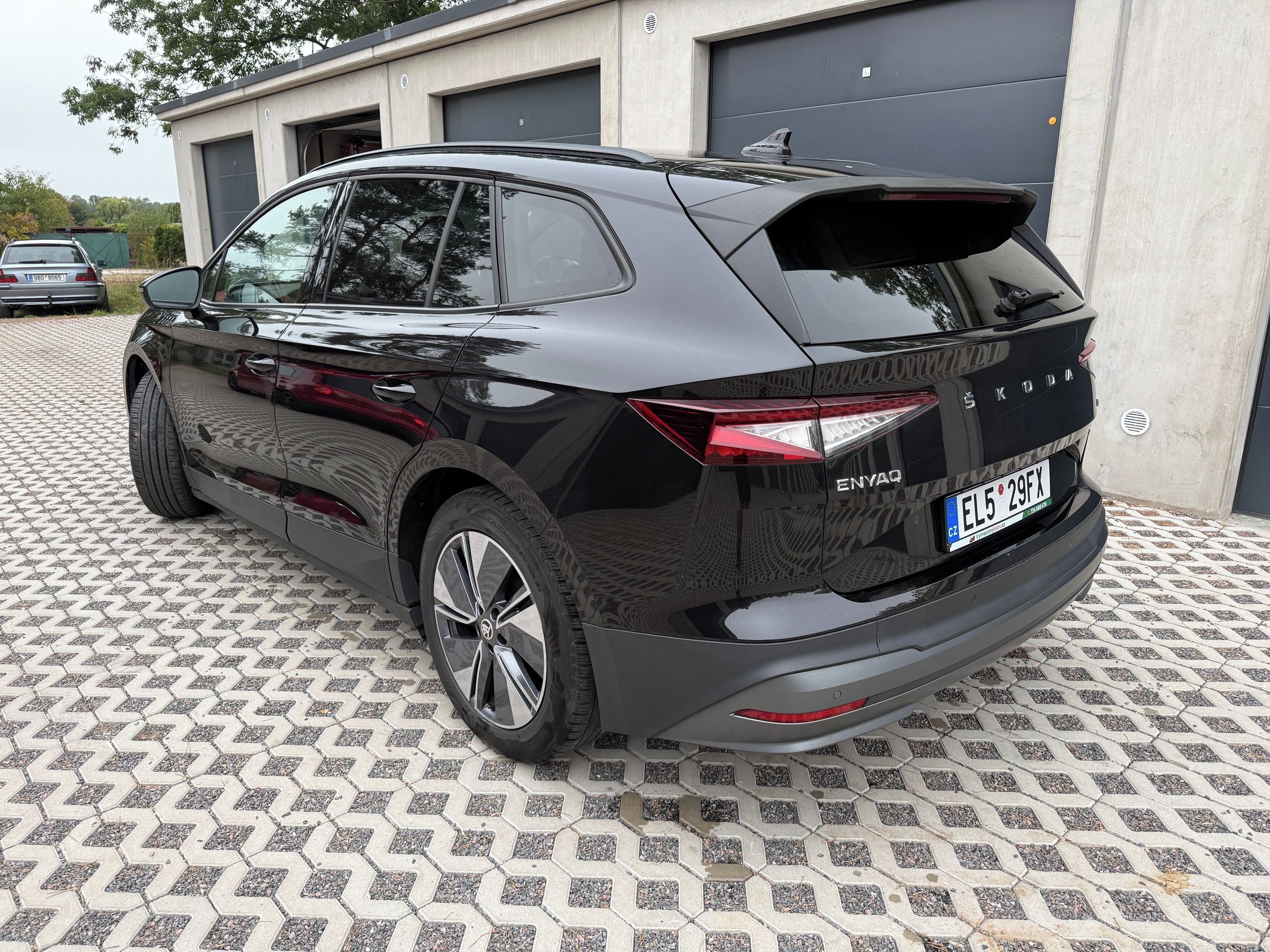 Škoda Enyaq, baterie 60, tažné, SoH 91, DPH - fotka 2