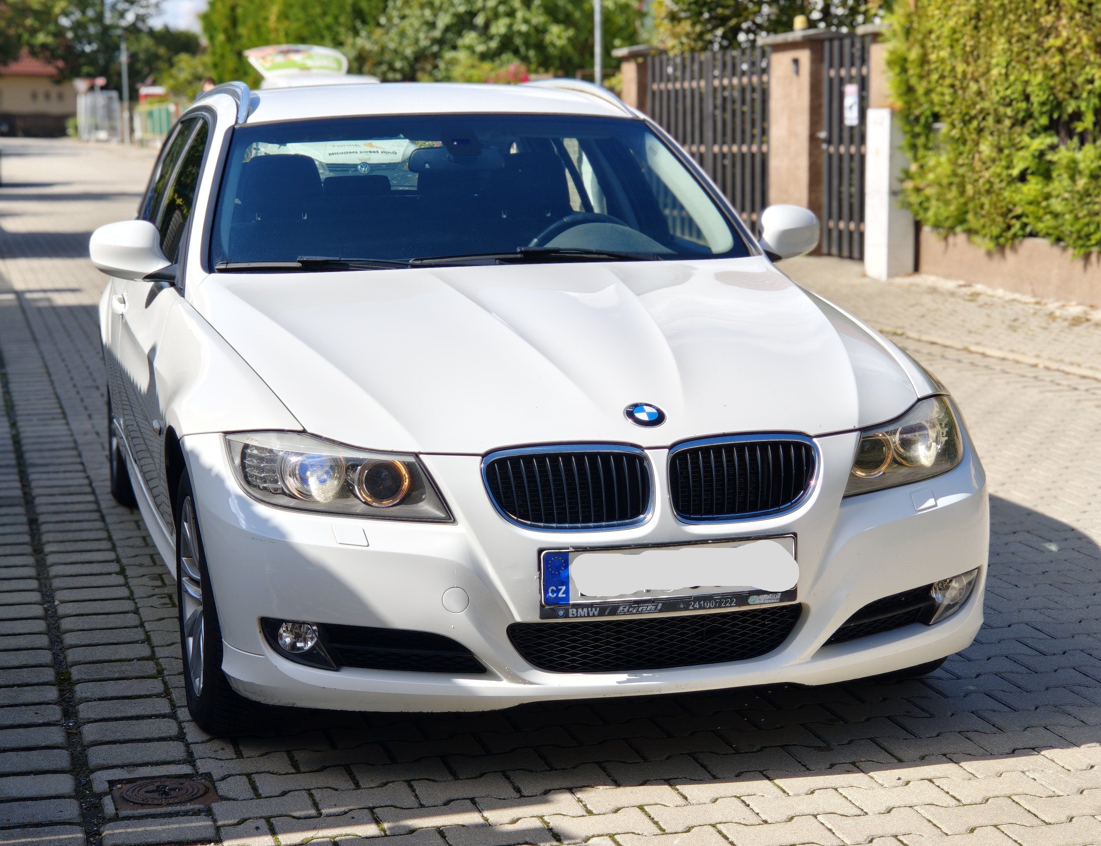 BMW Řada 3, BMW kombi 318d LCI 1.majitel