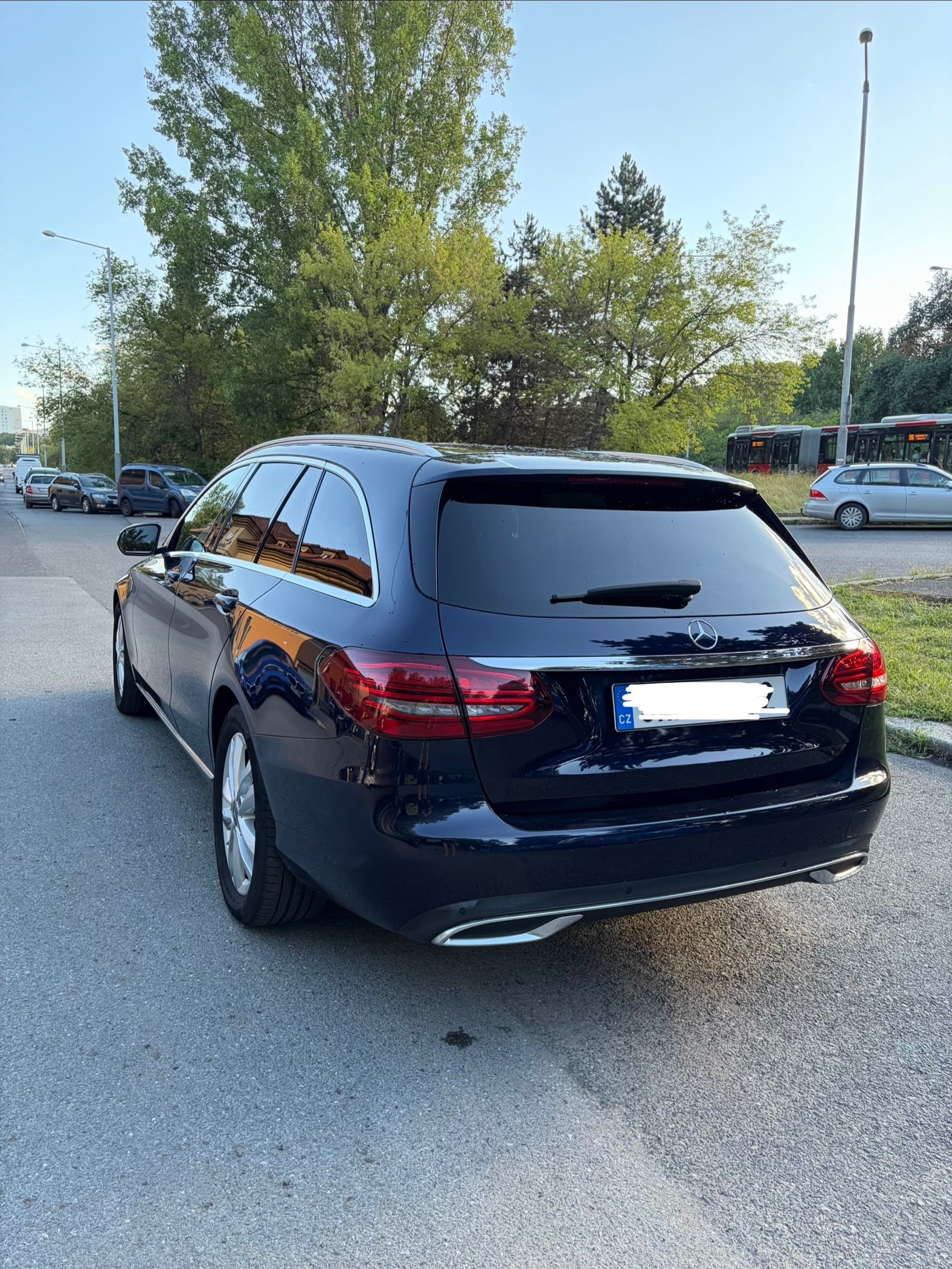 Mercedes-Benz Třídy C, C180 facelift - fotka 2