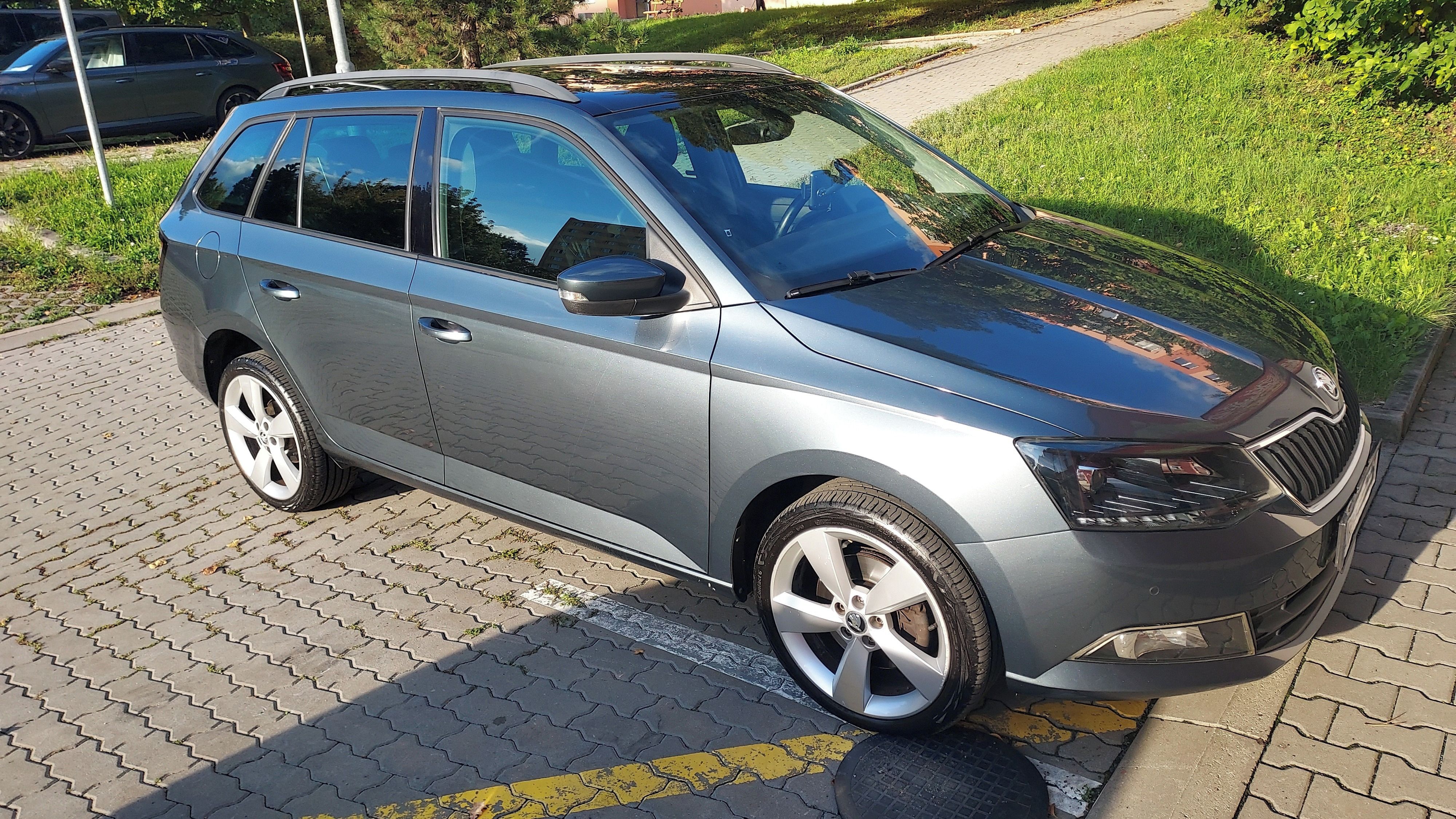 Škoda Fabia, 1.2 TSI  !!!! čtyřválec !!!! - fotka 3