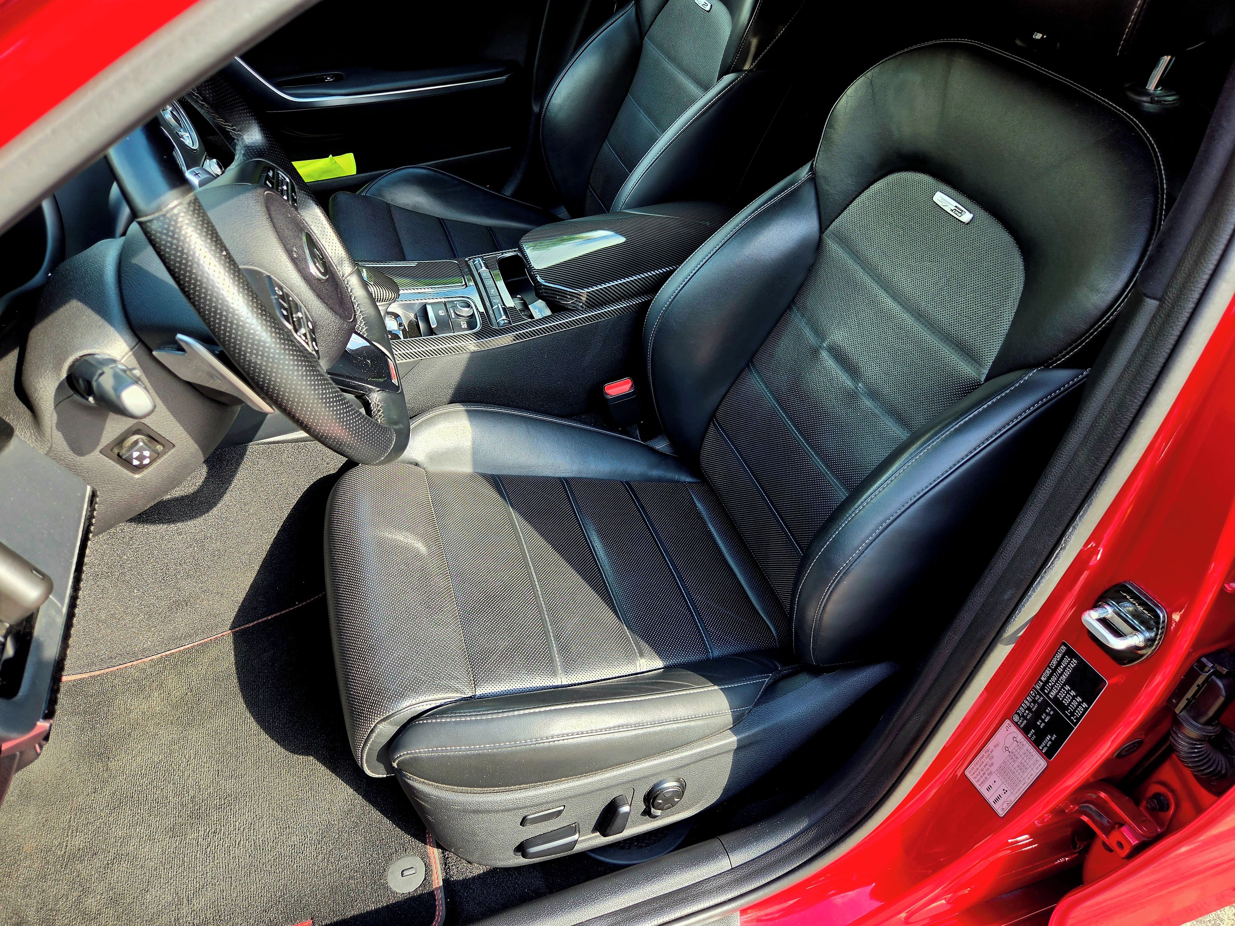 Kia Stinger, GT 3,3 T-GDI 4WD 269kW - fotka 6