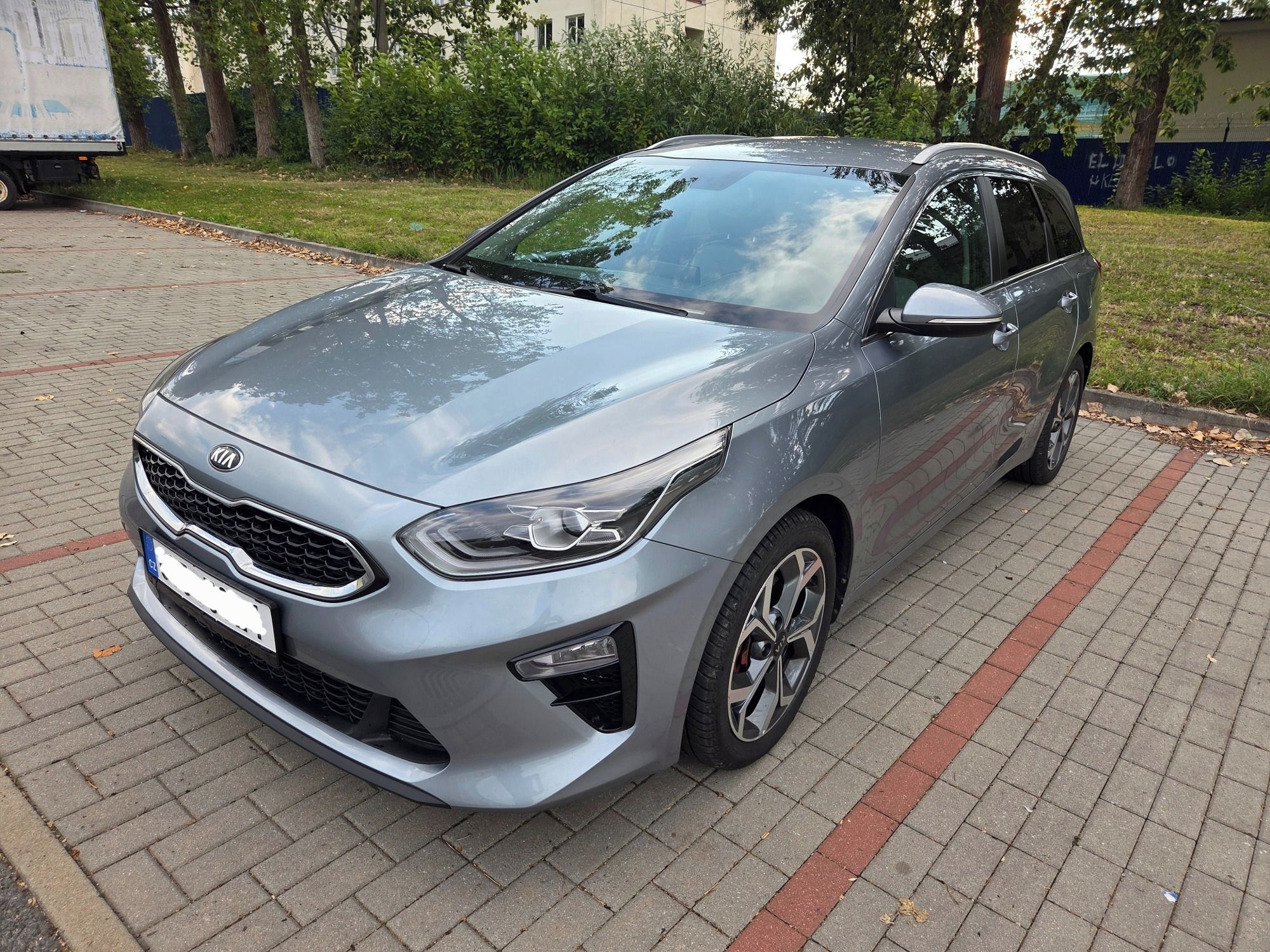 Kia Cee´d SW - fotka 5