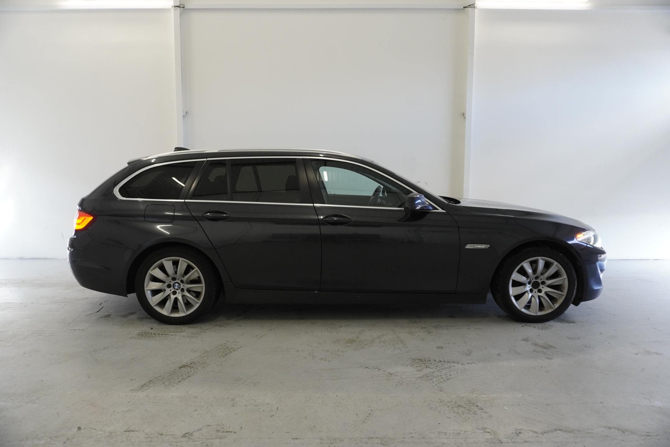 BMW Řada 5, 525 3.0d - 150kW AUTOMAT - fotka 5