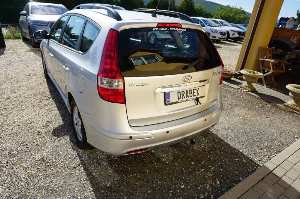 Hyundai i30, 1,6C W  CRDI NOVÉ V ČR - fotka 5