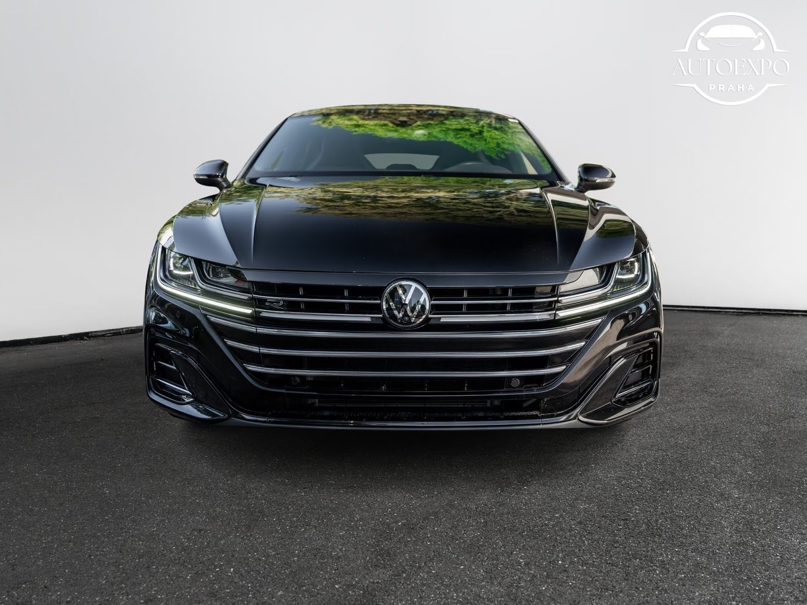 Volkswagen Arteon, 2.0 TDI 142KW R-Line - fotka 2