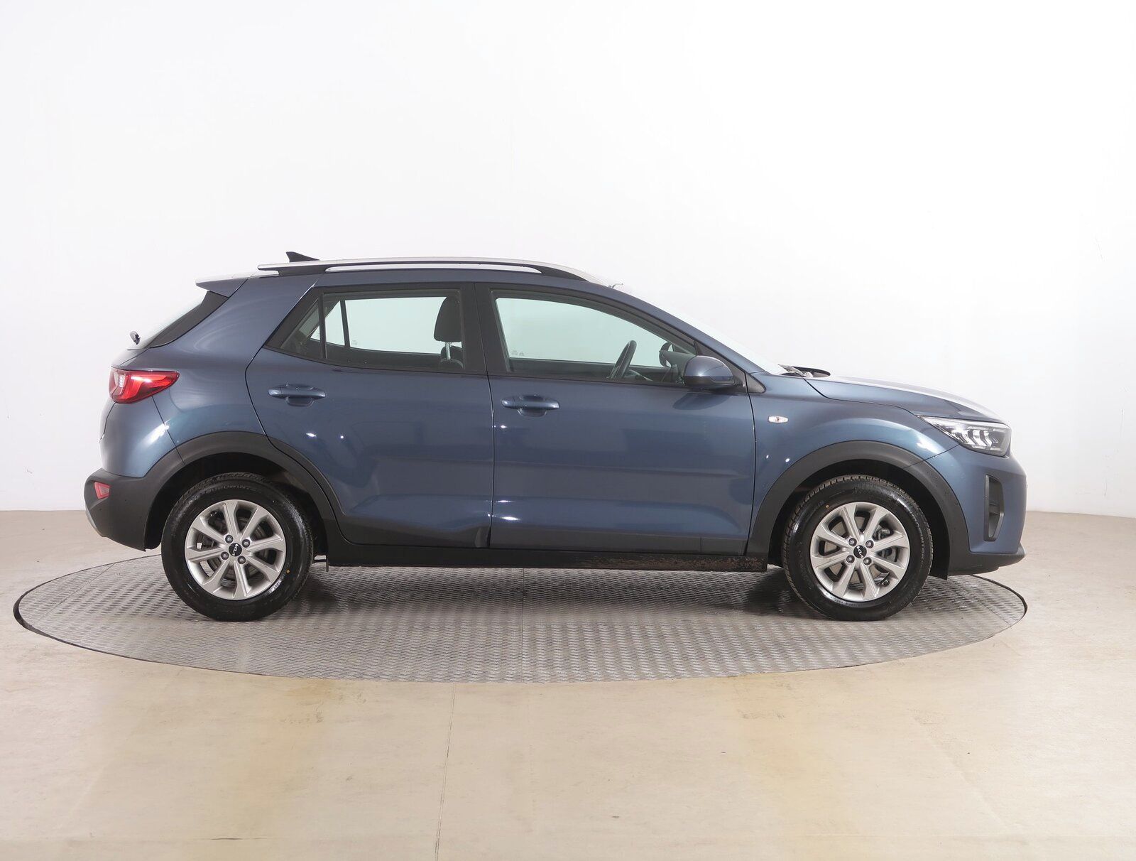 Kia Stonic, 1.2 DPI, Serv.kniha - fotka 6