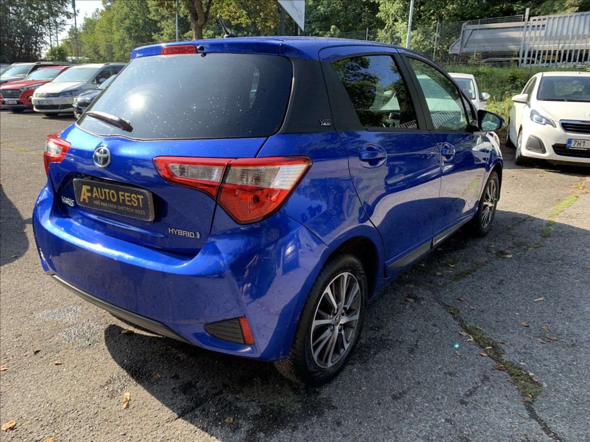 Toyota Yaris, 1,5 HYBRID - fotka 5