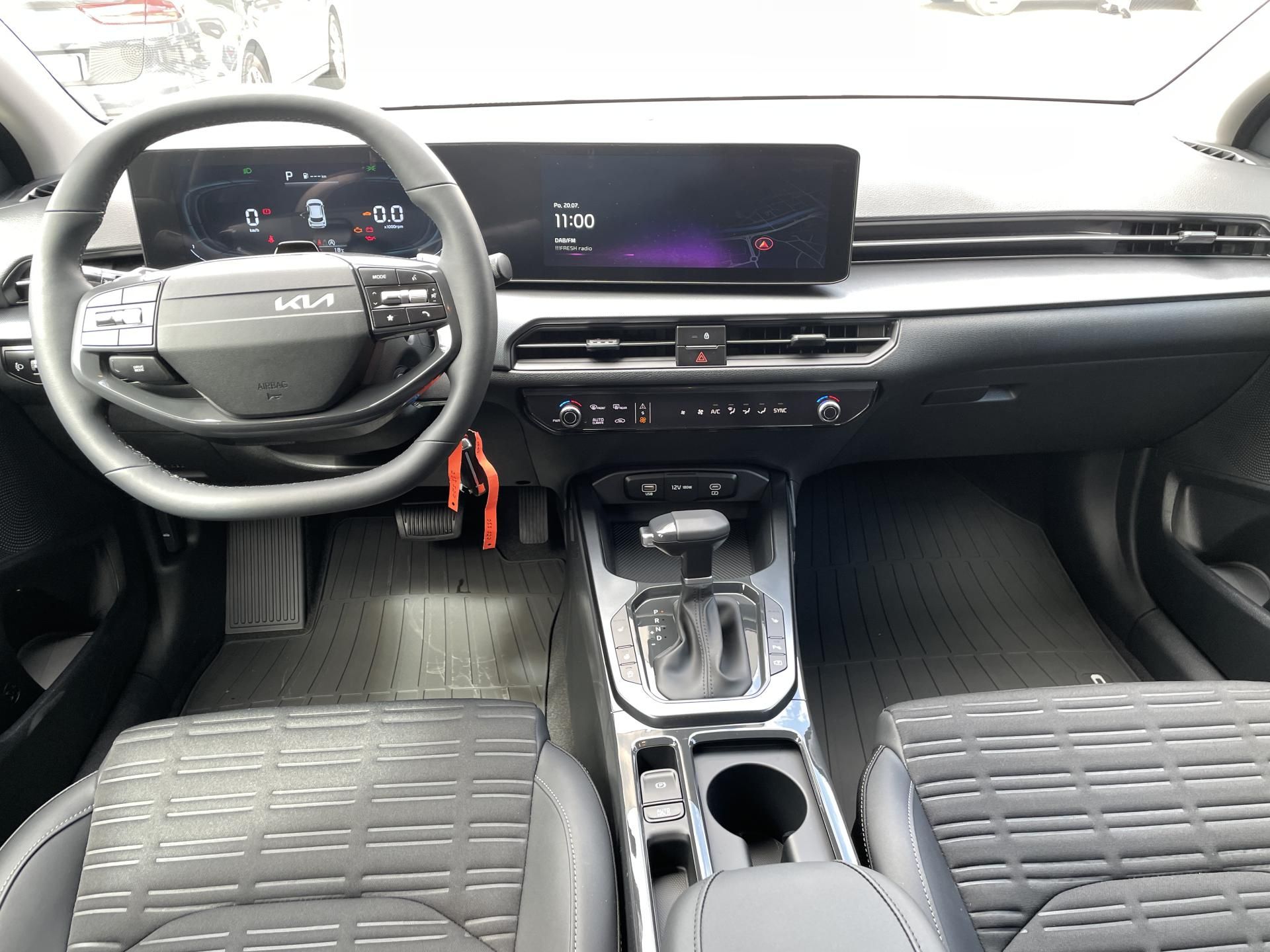 Kia XCee´d, 1,0MHEV 7DCT EXCLUSIVE 2027 - fotka 4