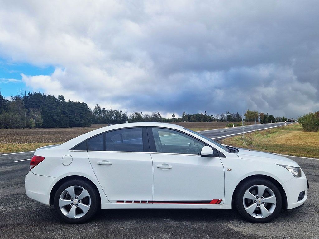 Chevrolet Cruze, 2.0 TDCi - fotka 2