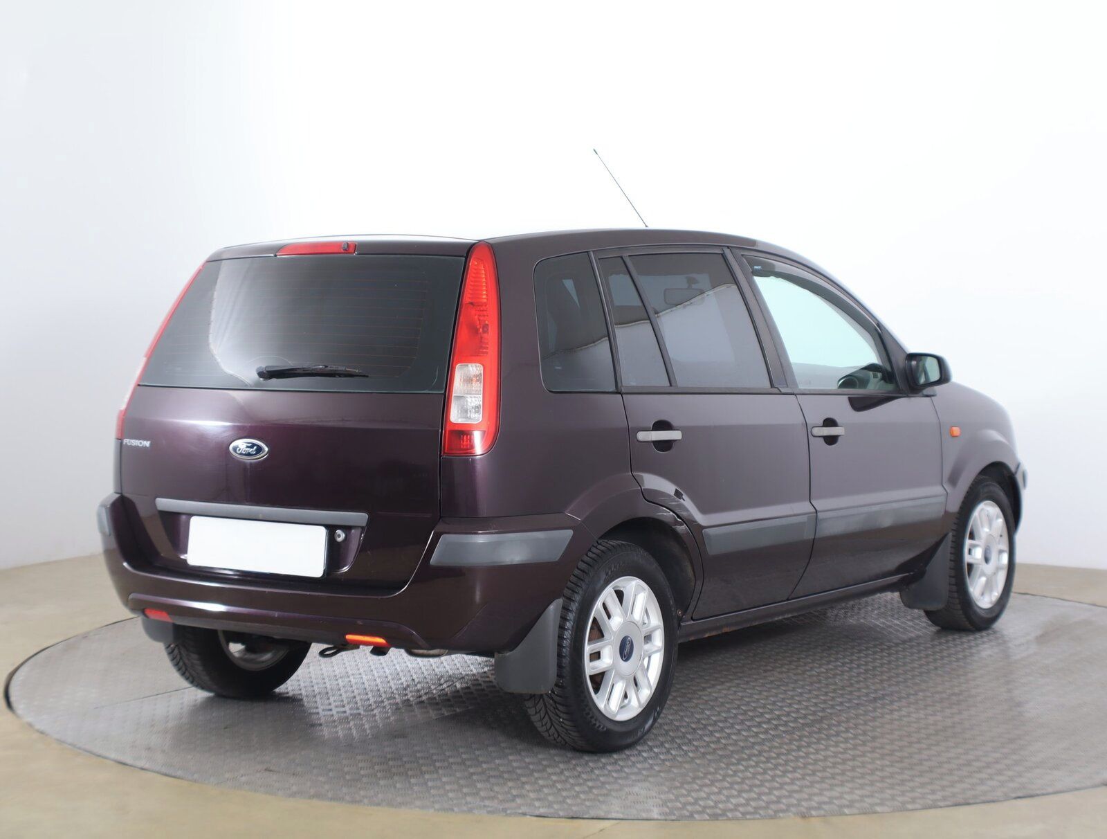 Ford Fusion, 1.4, rezervace - fotka 5