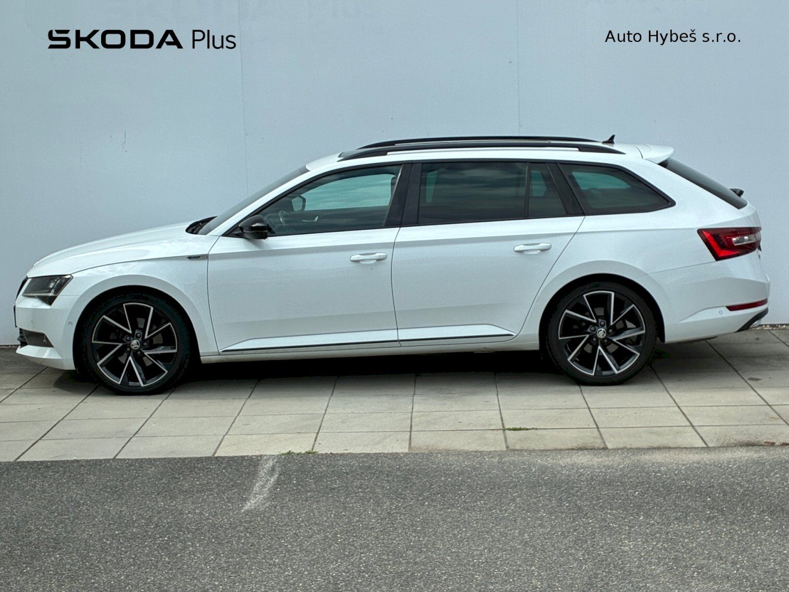 Škoda Superb, 2,0 TDI / 140 kW Sportline DSG - fotka 3