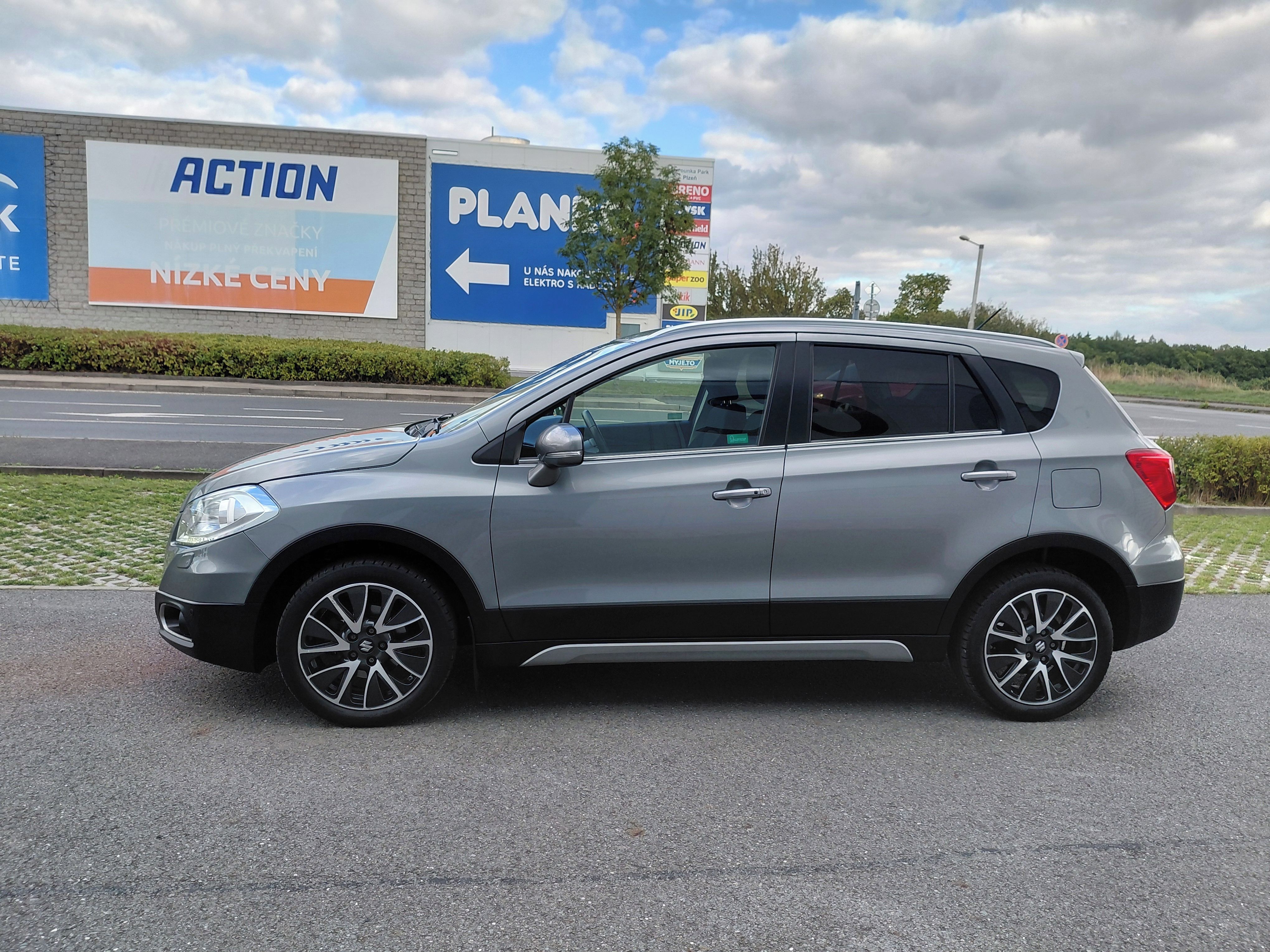 Suzuki SX4, 1.6i 88KW 4x4 1MAJ EXTRA PĚKNÉ - fotka 4