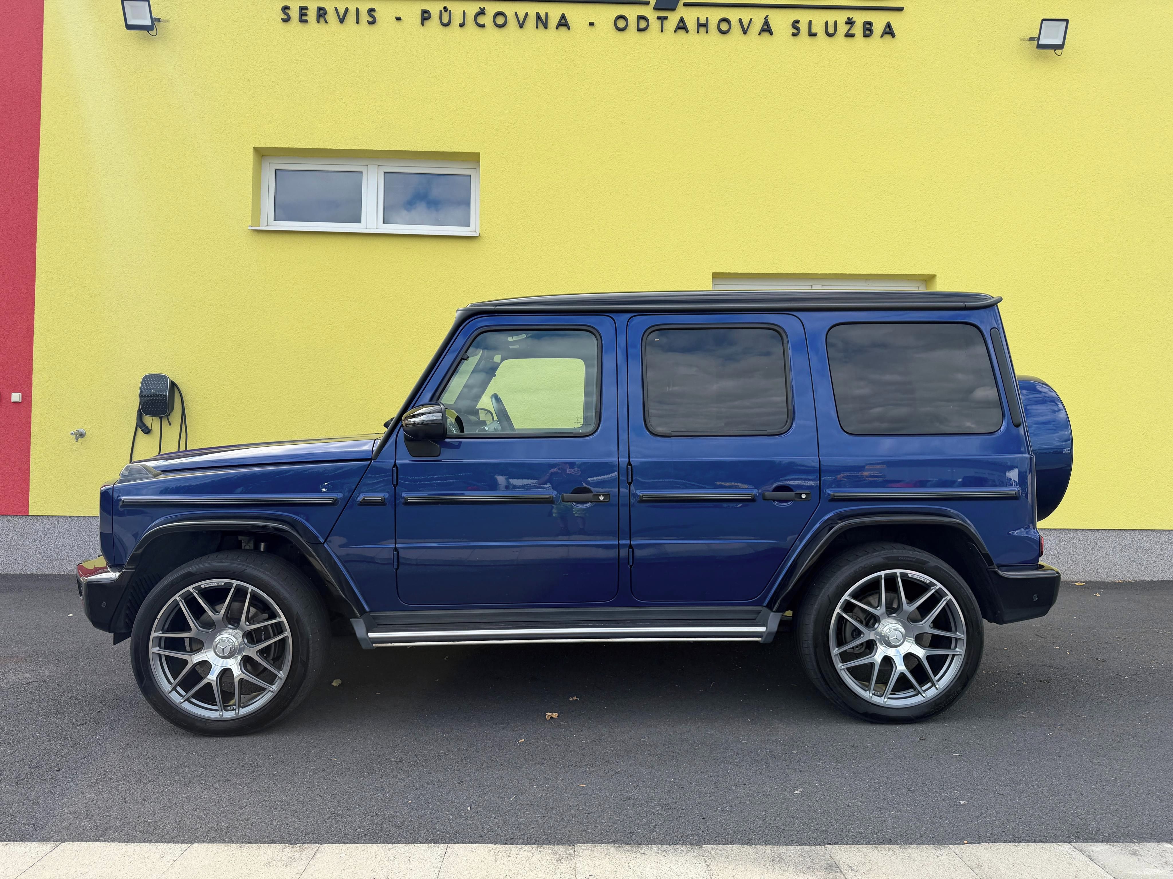 Mercedes-Benz Třídy G, 400D - fotka 2