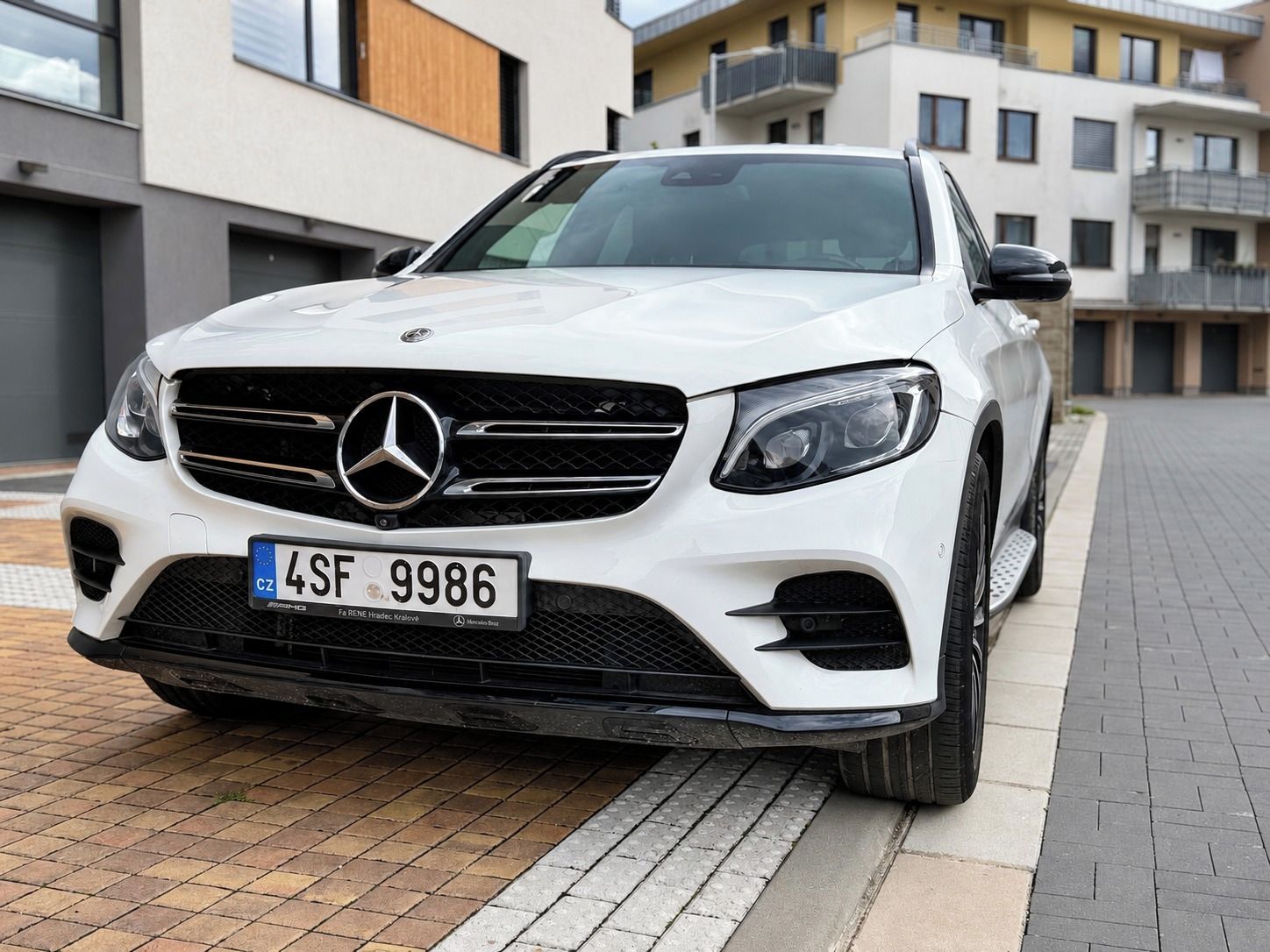 Mercedes-Benz GLC, 250 4MATIC - fotka 4